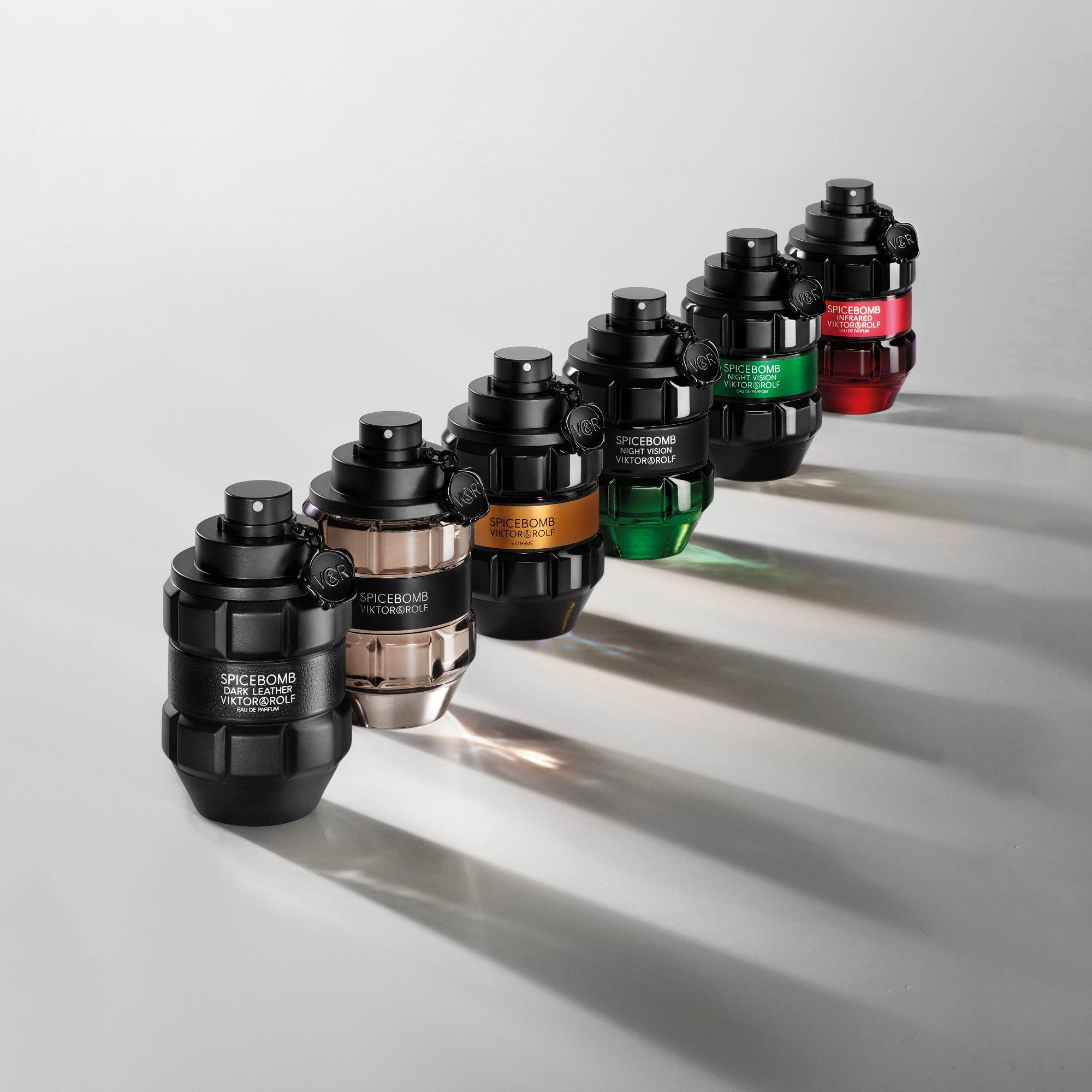 Clear - Viktor and Rolf - Viktor & Rolf Spicebomb Black Leather Eau De Parfum 90ml - 7