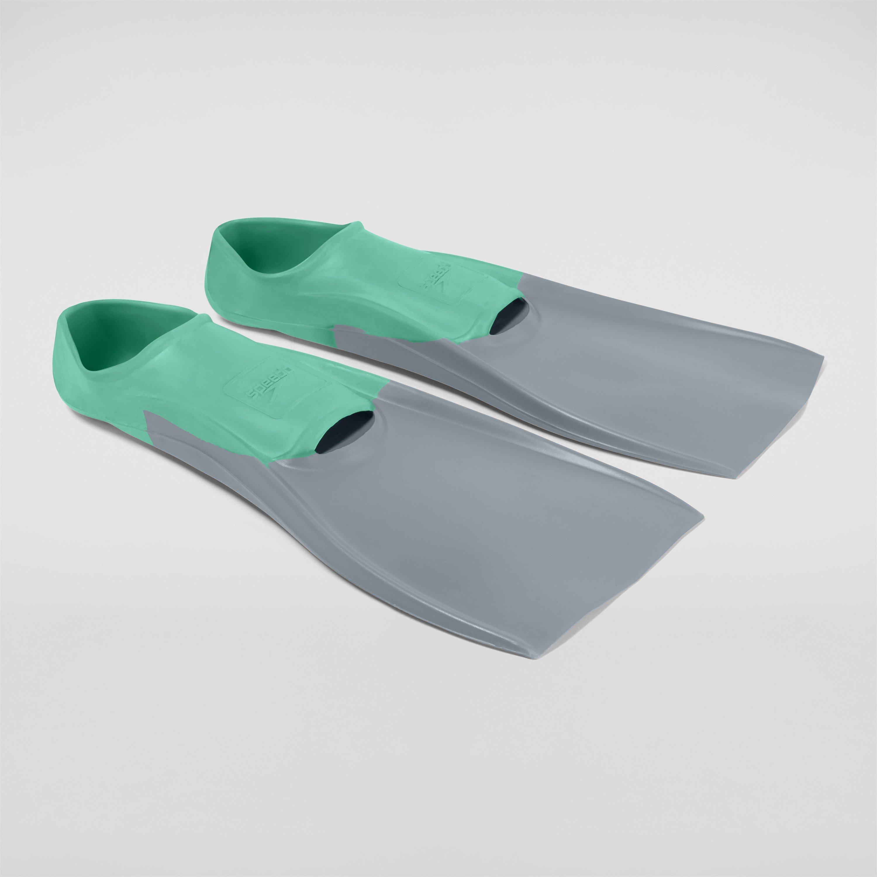 Divers - Speedo - Adults Long Blade Swimming Fins - 9