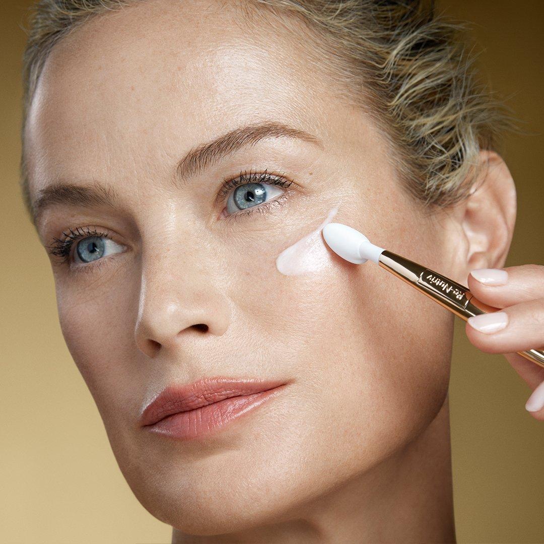 Serum - Estee Lauder - Re-Nutriv Ultimate Diamond Transformative Eye Serum 15ml - 4