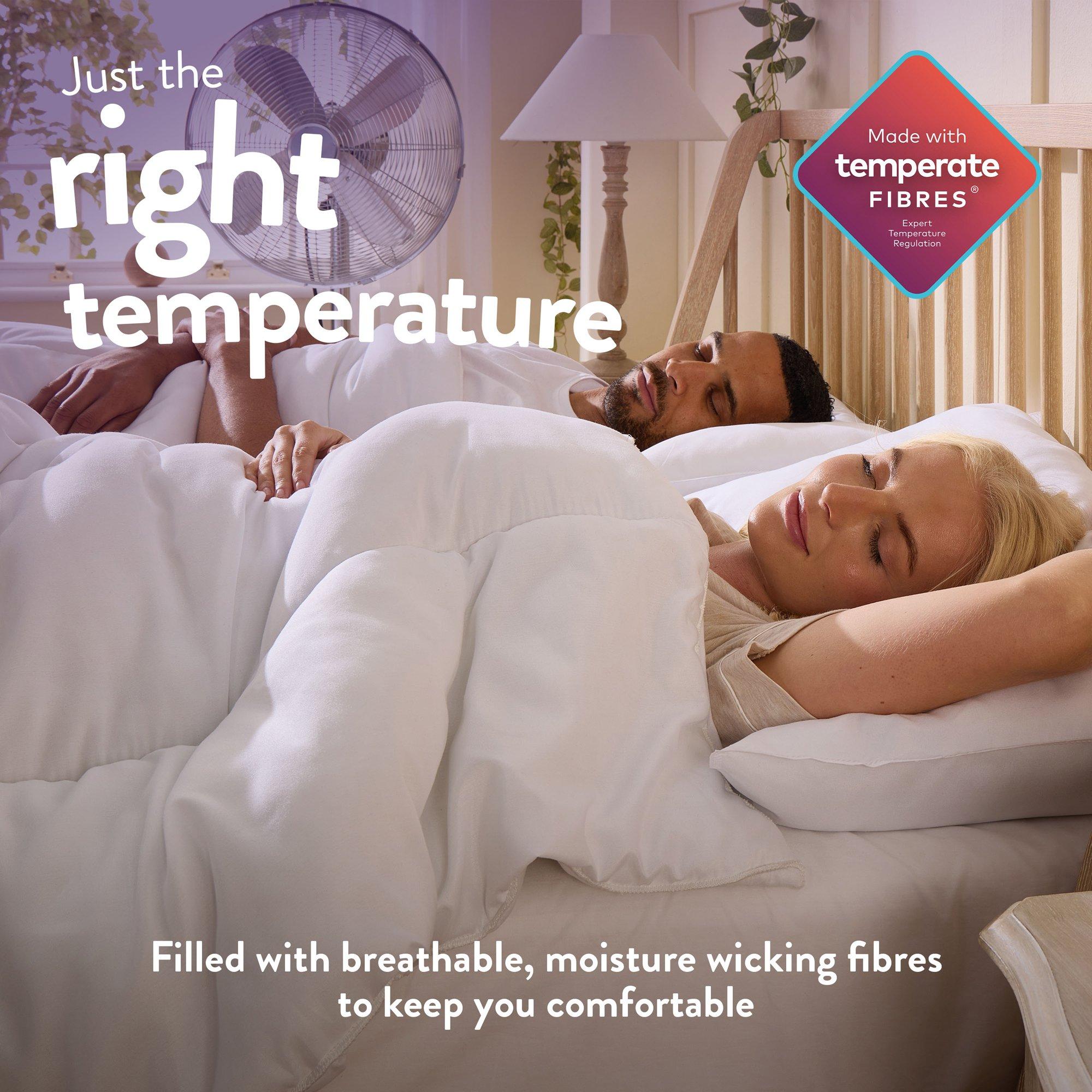 White - Slumberdown - Climate Control 4.5 Tog Duvet + 2 Pillows - 2