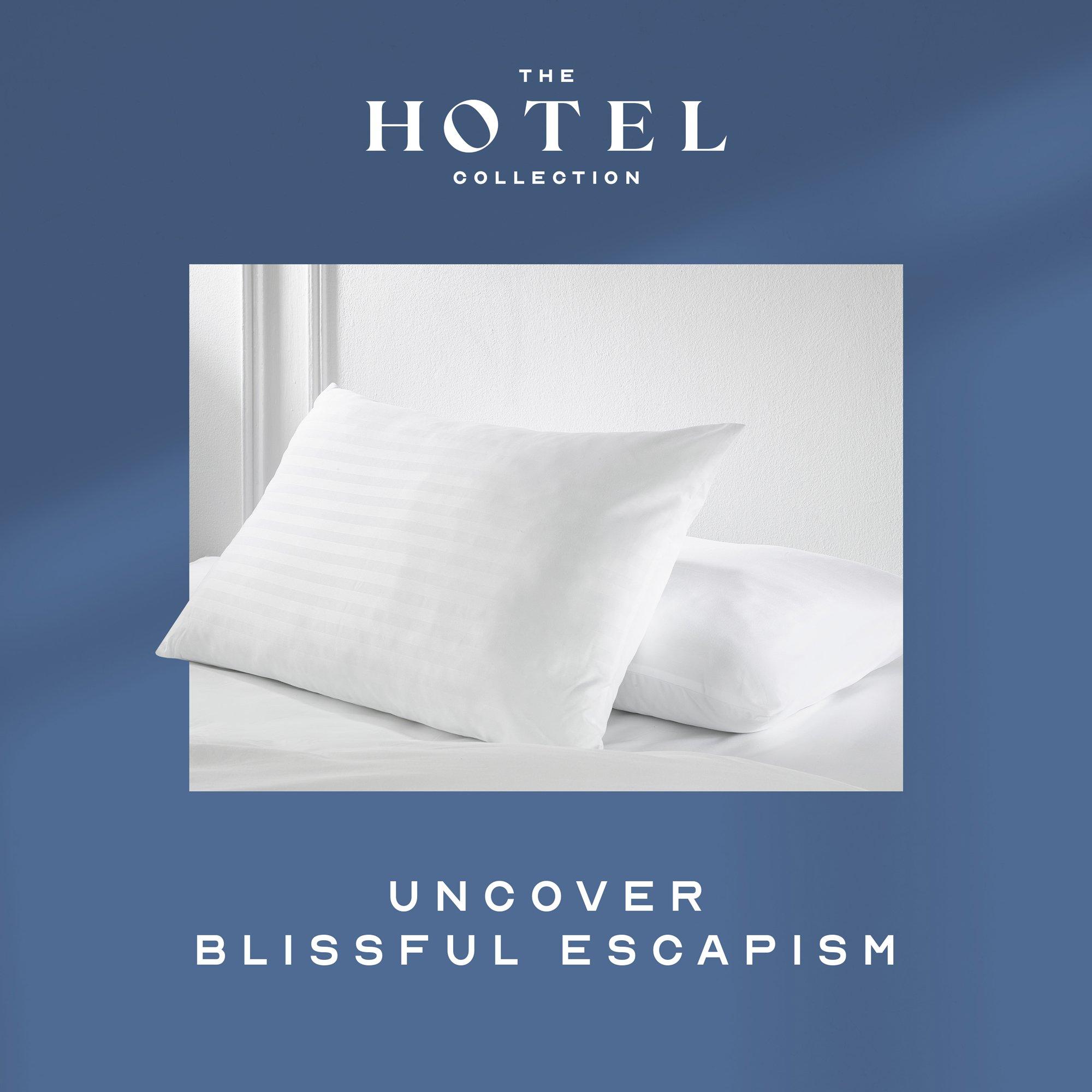 White - Snuggledown - Luxurious Hotel 13.5 Tog Duvet + 2 Medium Pillows - 14