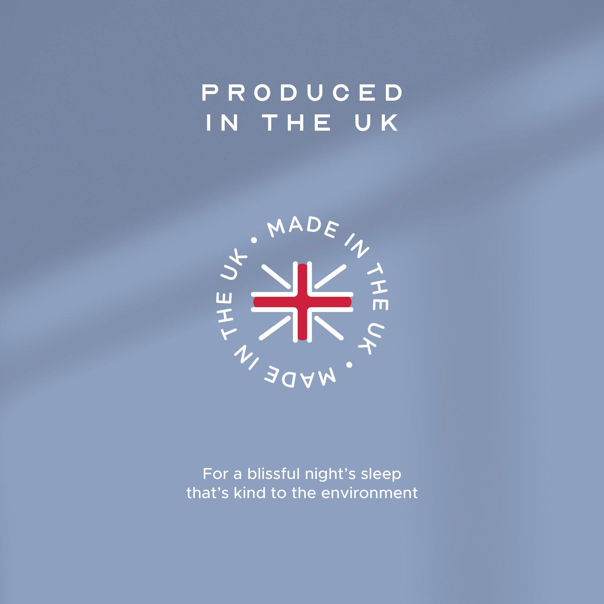 White - Snuggledown - Scandi Hollowfibre 13.5 Tog Duvet + 2 Med Pillows - 12