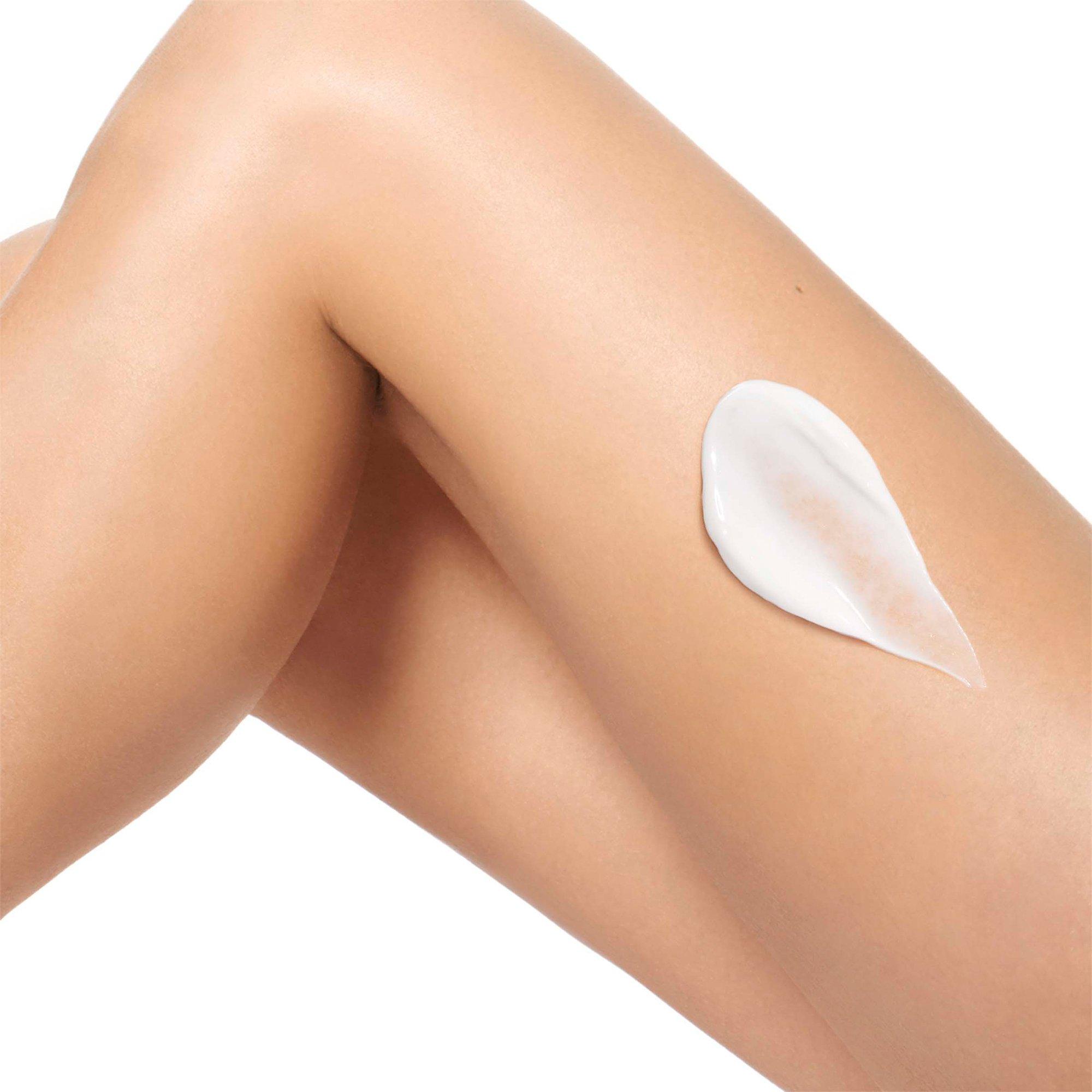 Clear - Clarins - Eau des Jardins Uplifting Melting Body Lotion - 3