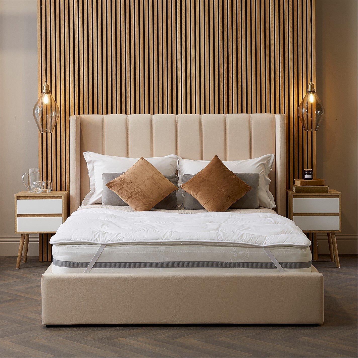 Snuggledown  Luxurious Hotel 2Cm Mattress Topper - White - Super King