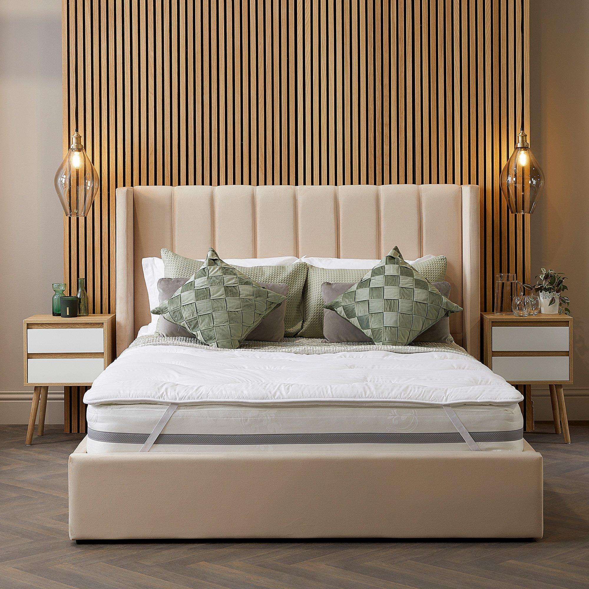 White - Snuggledown - Luxurious Hotel Anti Allergy 2.5cm Mattress Topper - 2