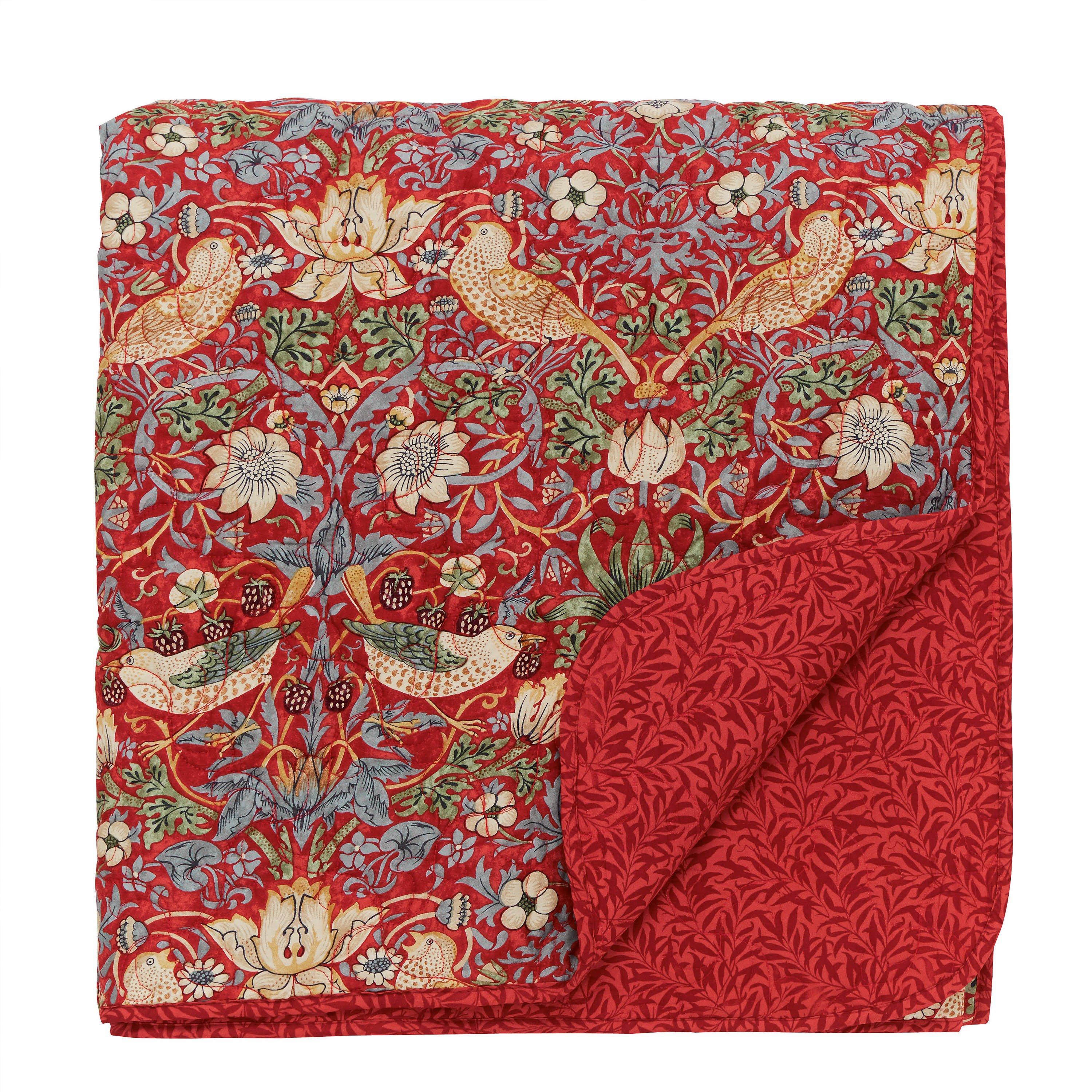 Crimson - Morris and Co - STRAWBERRY THIEF D/K QUILTED THROW - 1