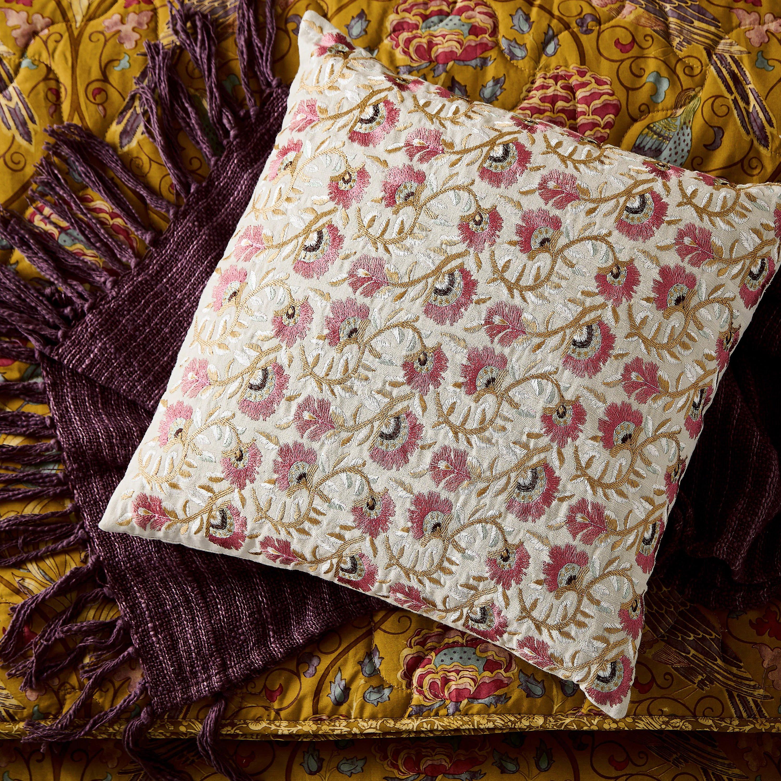 Aubergine - Morris and Co - SEASONS BY MAY WOVEN THROW 150X200CM - 2