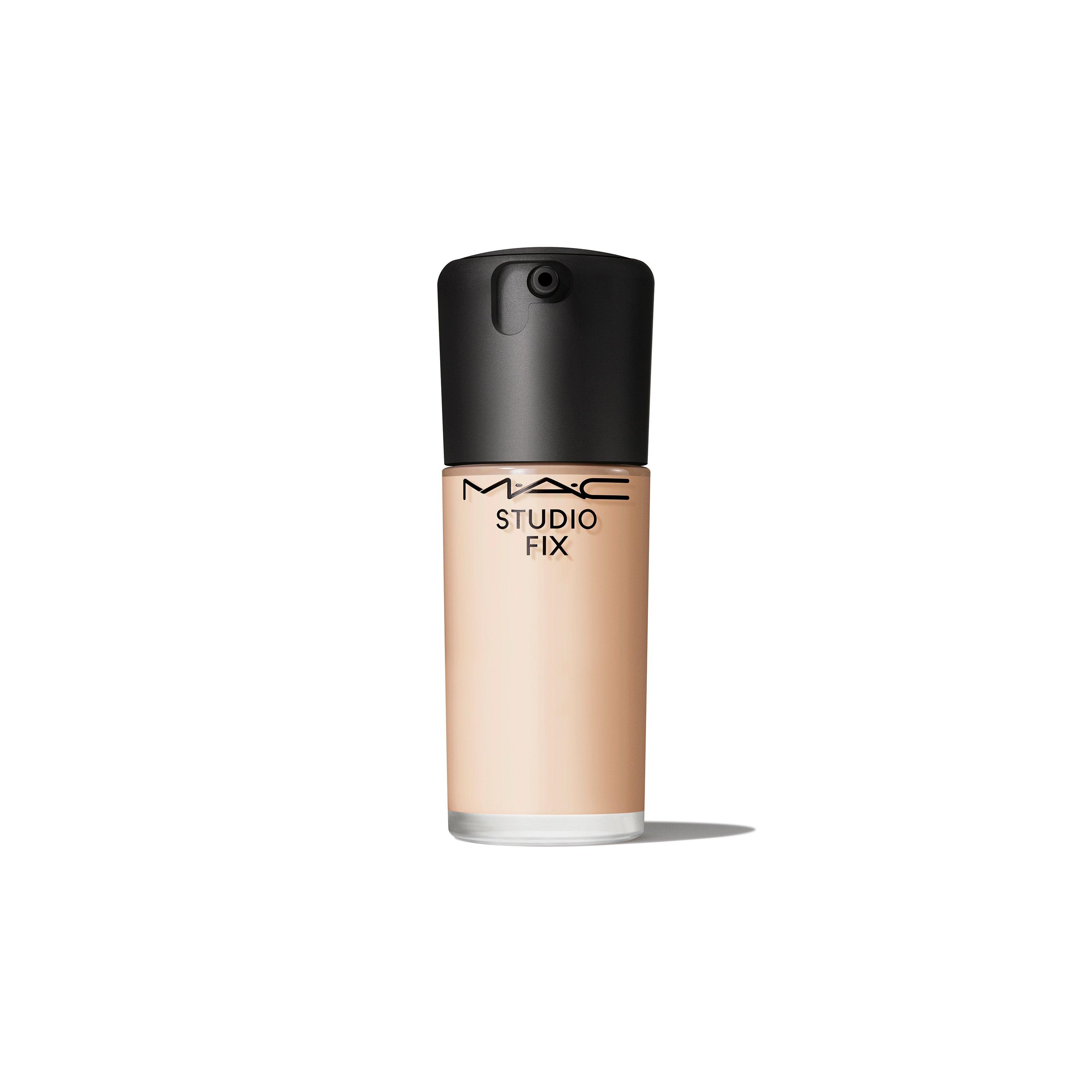 Mac STUDIO FIX FLUID BROAD SPECTRUM SPF15 - Nc5