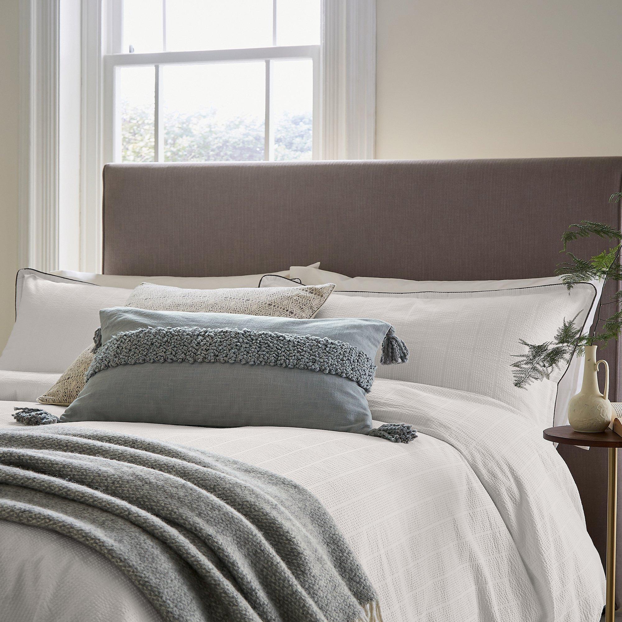 Chalk/Dark Grey - Bedeck of Belfast - Eben Cotton Duvet Cover Set Chalk - 2