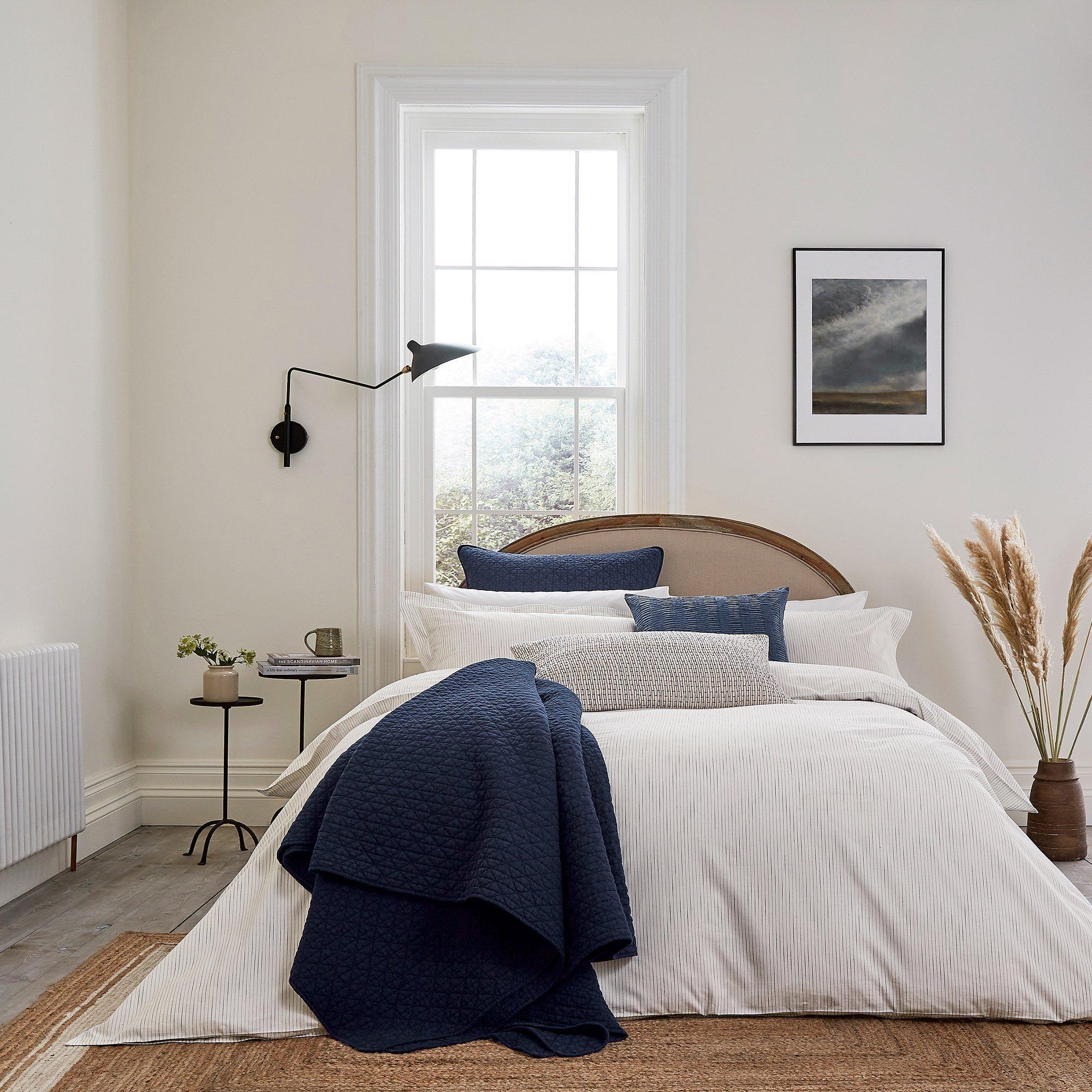 Bedeck Of Belfast  Linnea Woven Cover Set - Chalk/Indigo - SUPERKING