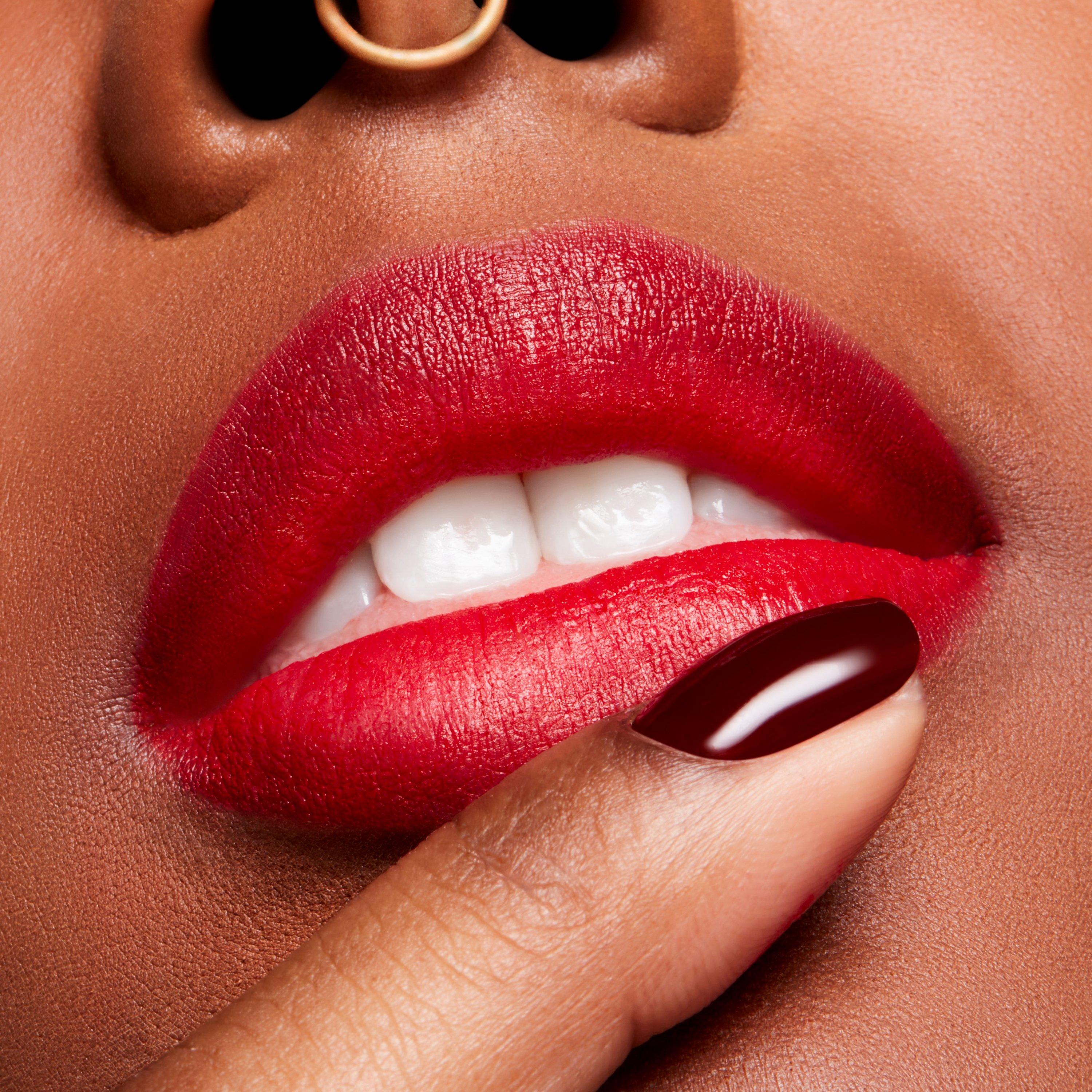 Vivid Blue Red - Mac - Powder Kiss Velvet  Blur Slim Stick - 5