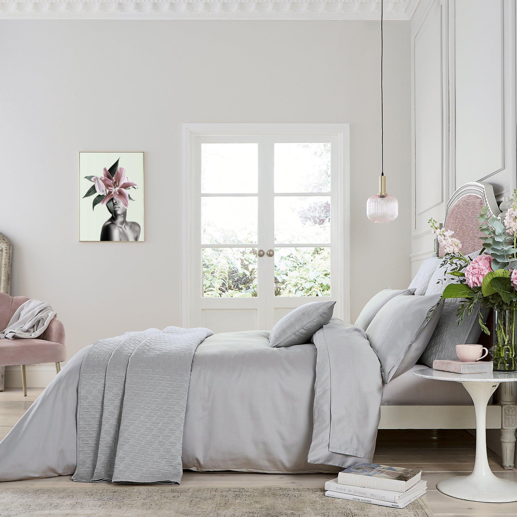 Zilver - Ted Baker Home - T Quilted Pillow Sham White - 4