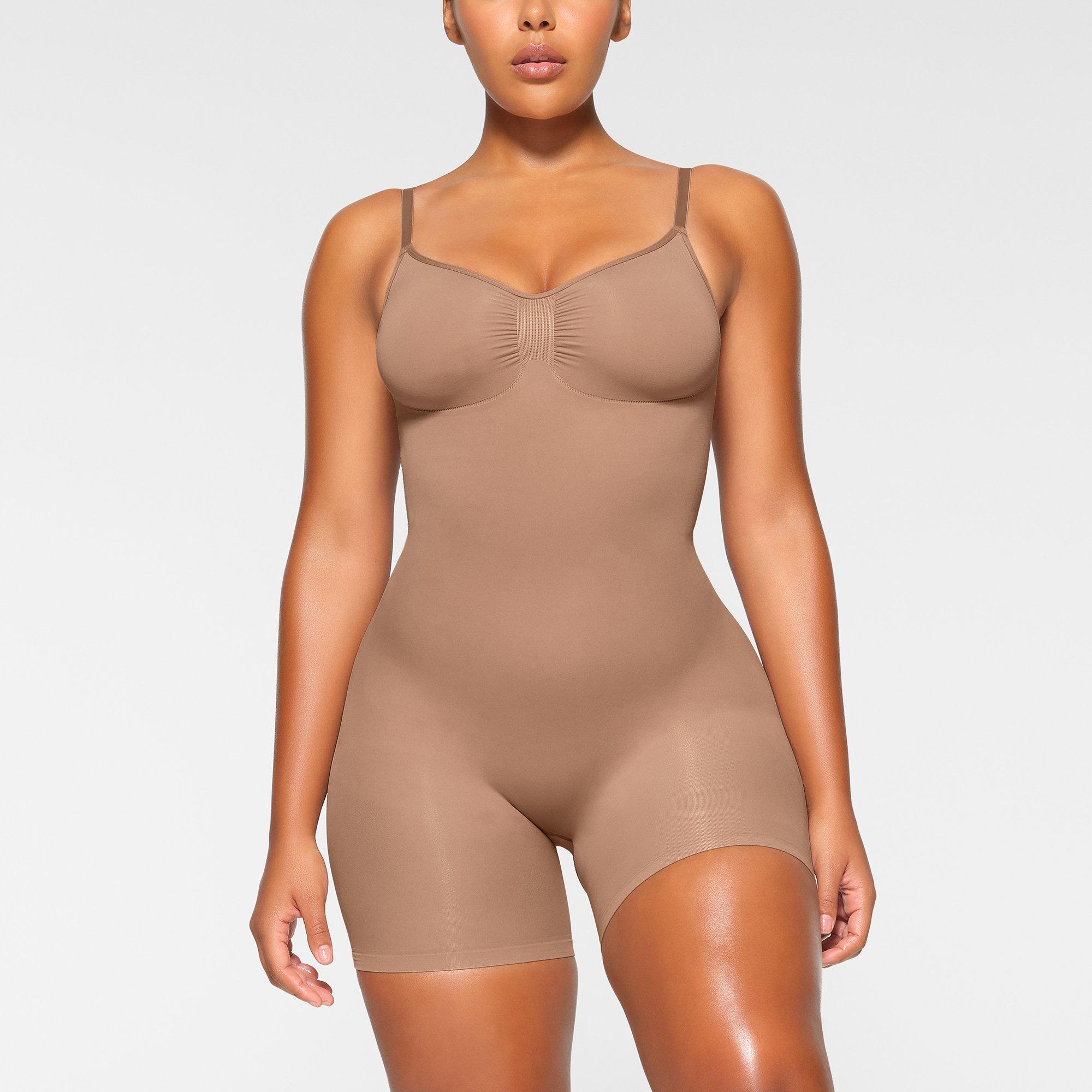 Sienna - SKIMS - Womens Seamless Sculpt Mid-Thigh Bodysuit - 2