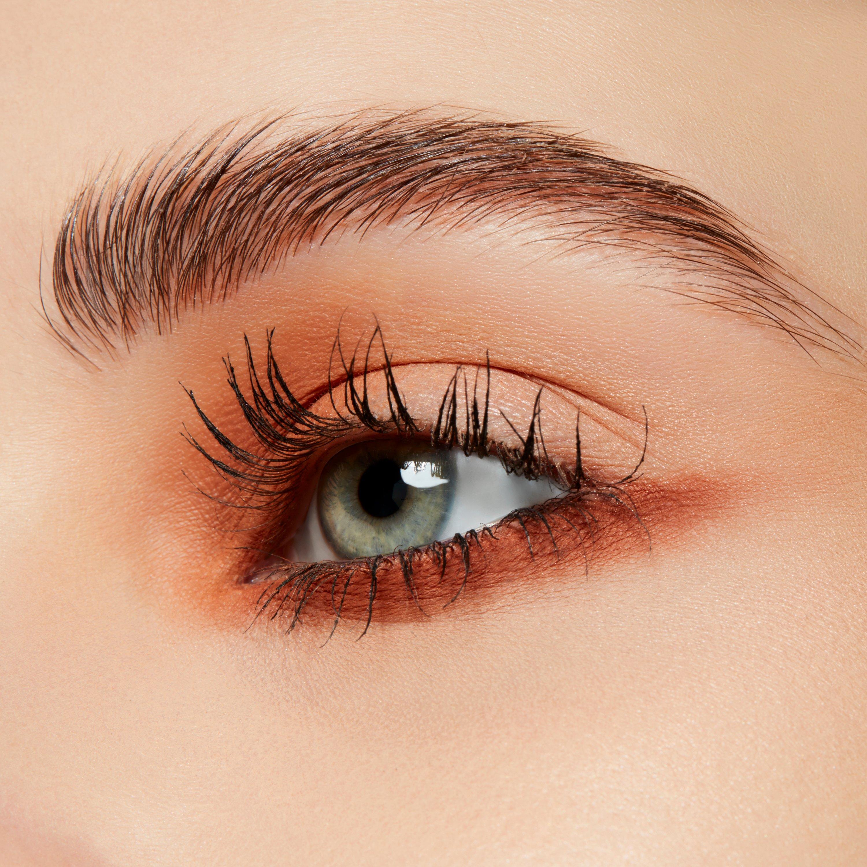 What Clout! - Mac - Powder Kiss Eyeshadow - 6