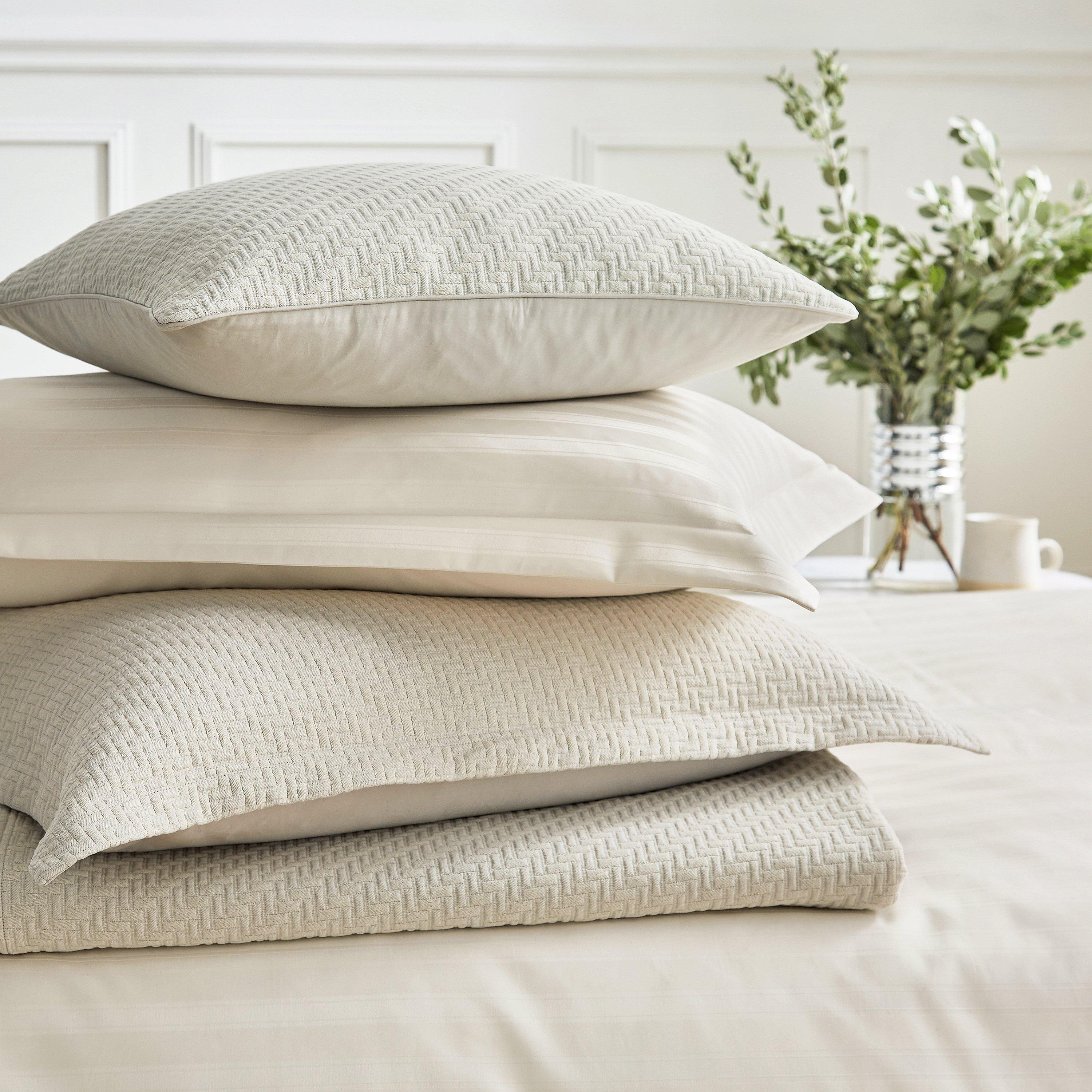 Chalk - Bedeck of Belfast - Adan Duvet Cover - 3