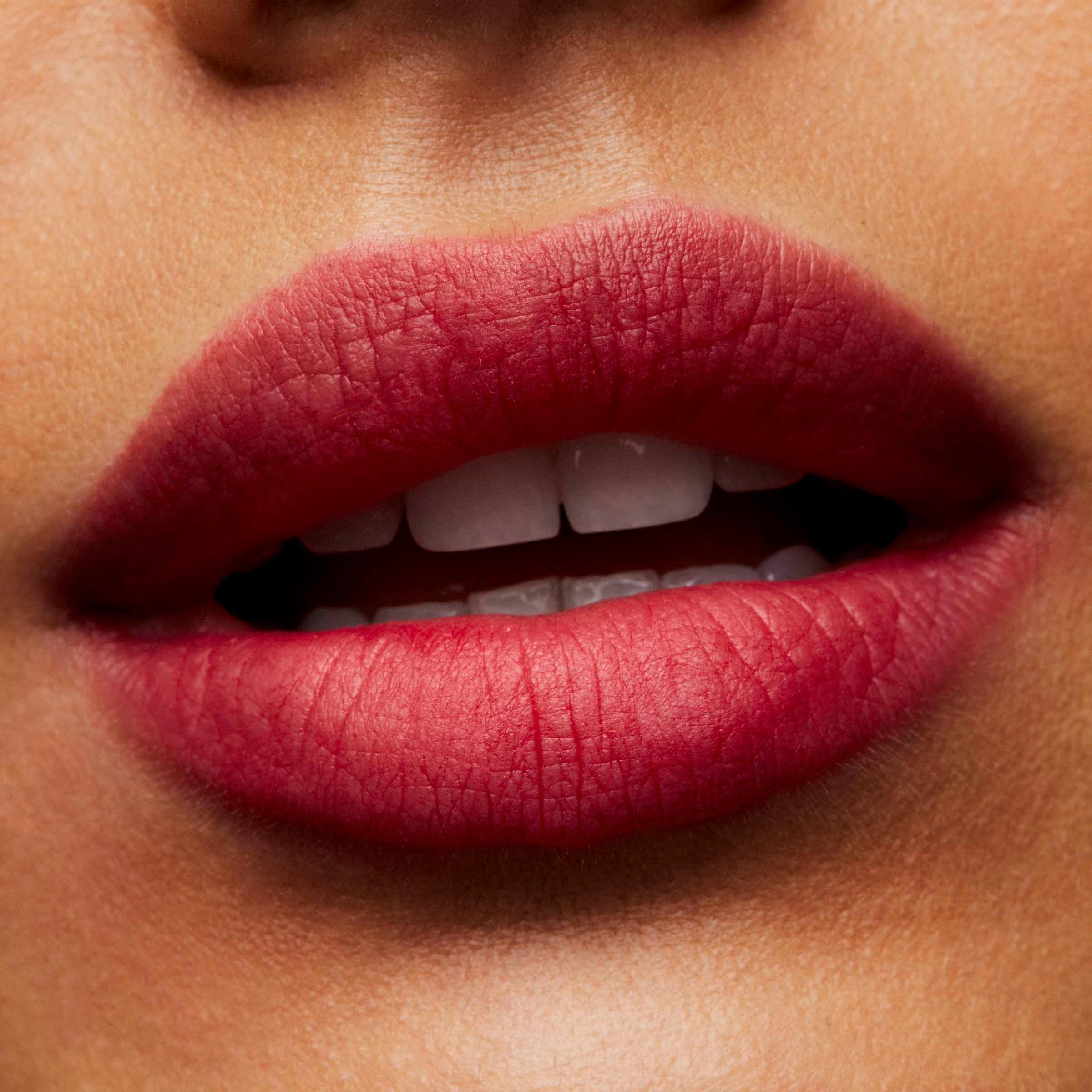 Werk Werk Wer - Mac - Powder Kiss Lipstick - 4