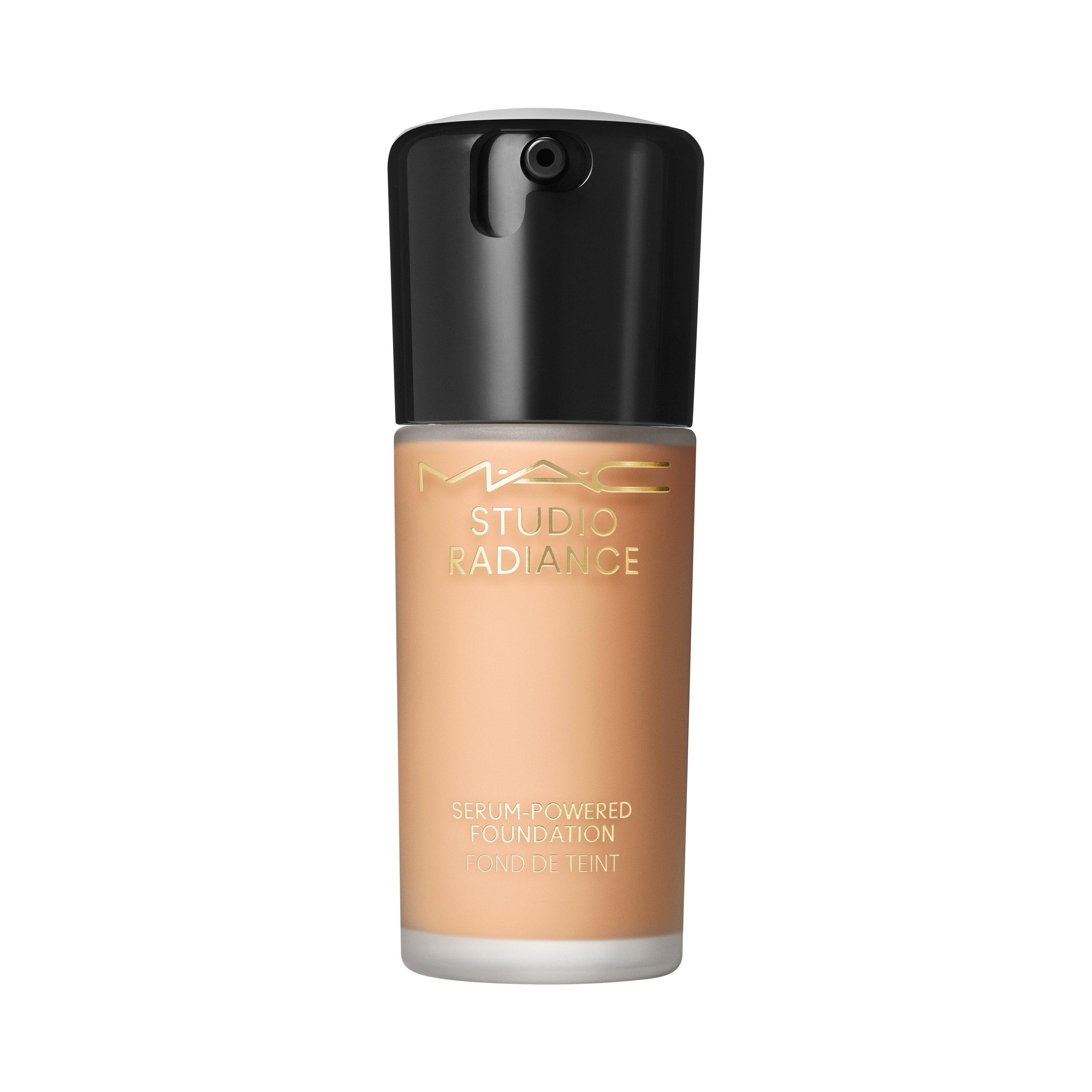 Mac  Nw22 Studio Radiance Serum-Powered™ Foundation