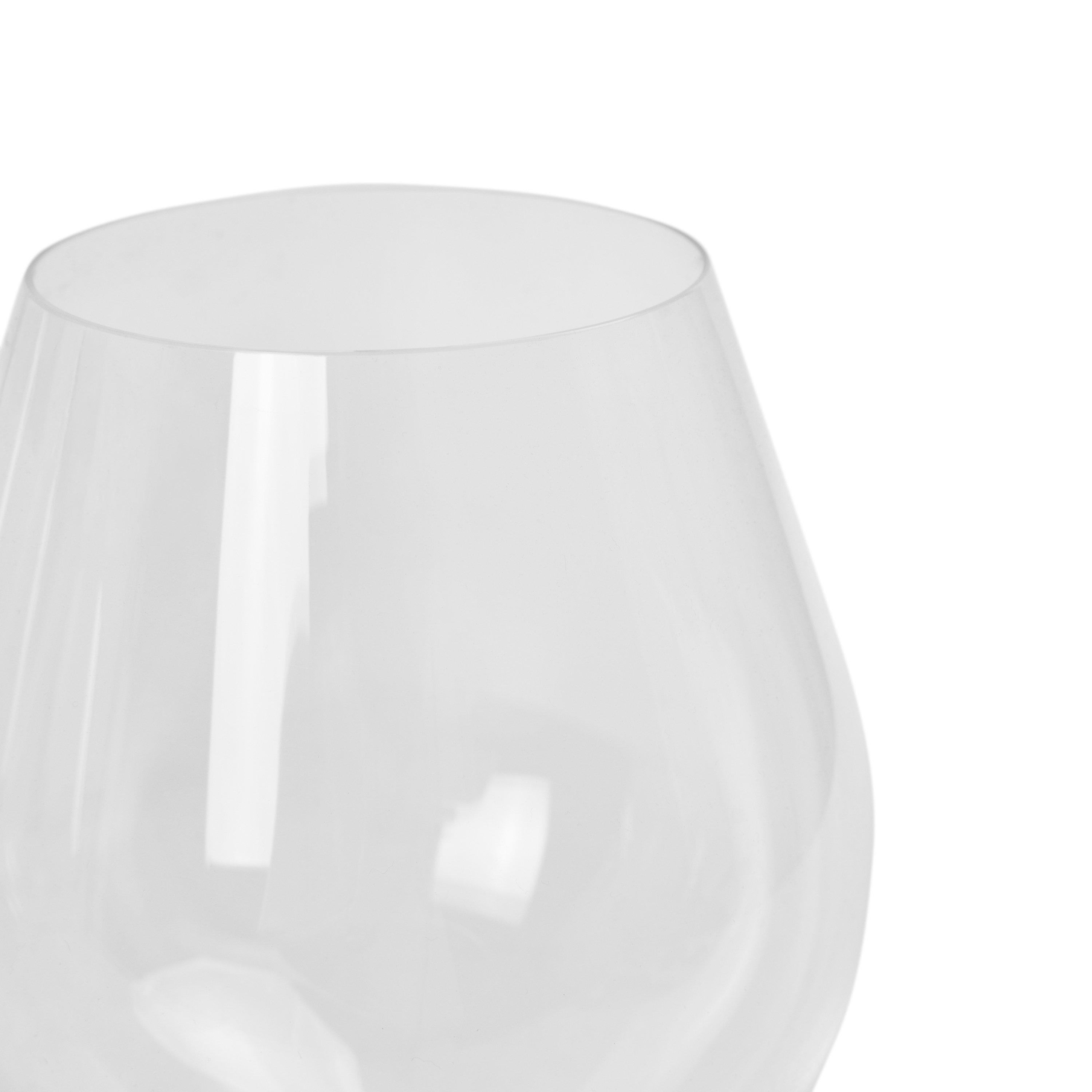 Clear - Riedel - Vinum Pinot Noir Crystal Set of 4 Wine Glasses - 2