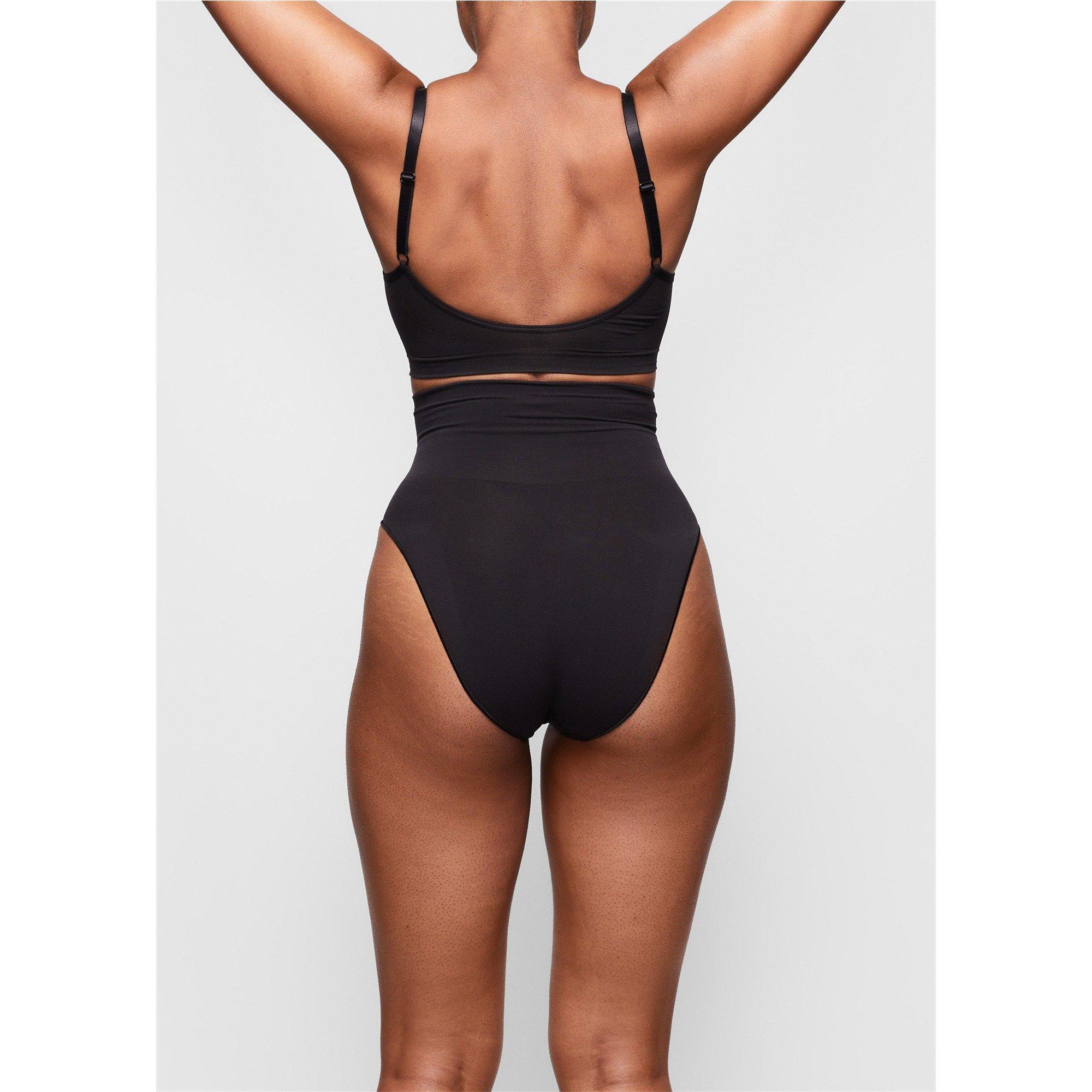 BLACK - SKIMS - B SEAMLESS SCULPT BRALETTE - 3