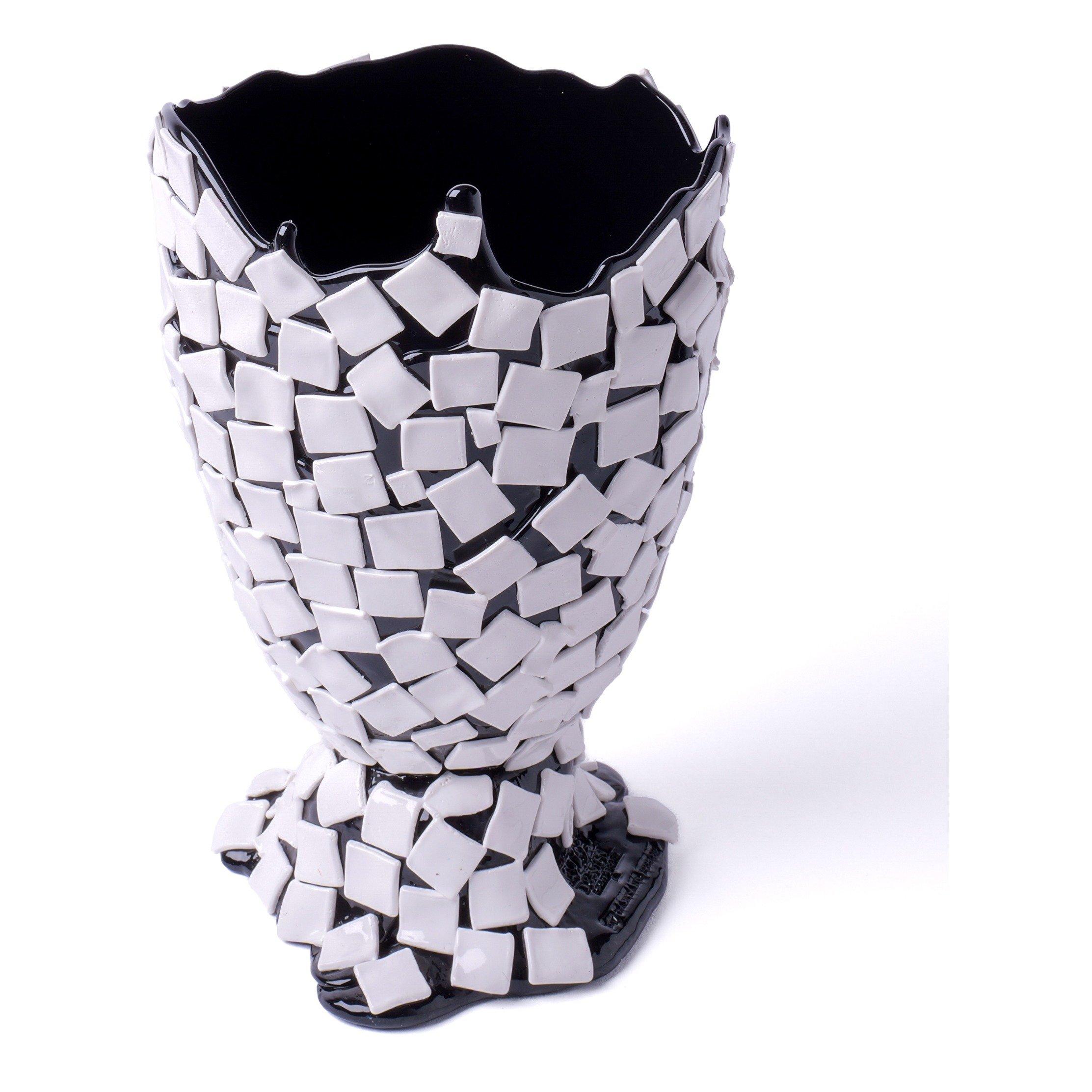 BLACK AND OTHER - Corsi Design - ROCK MATTE MED VASE - 2