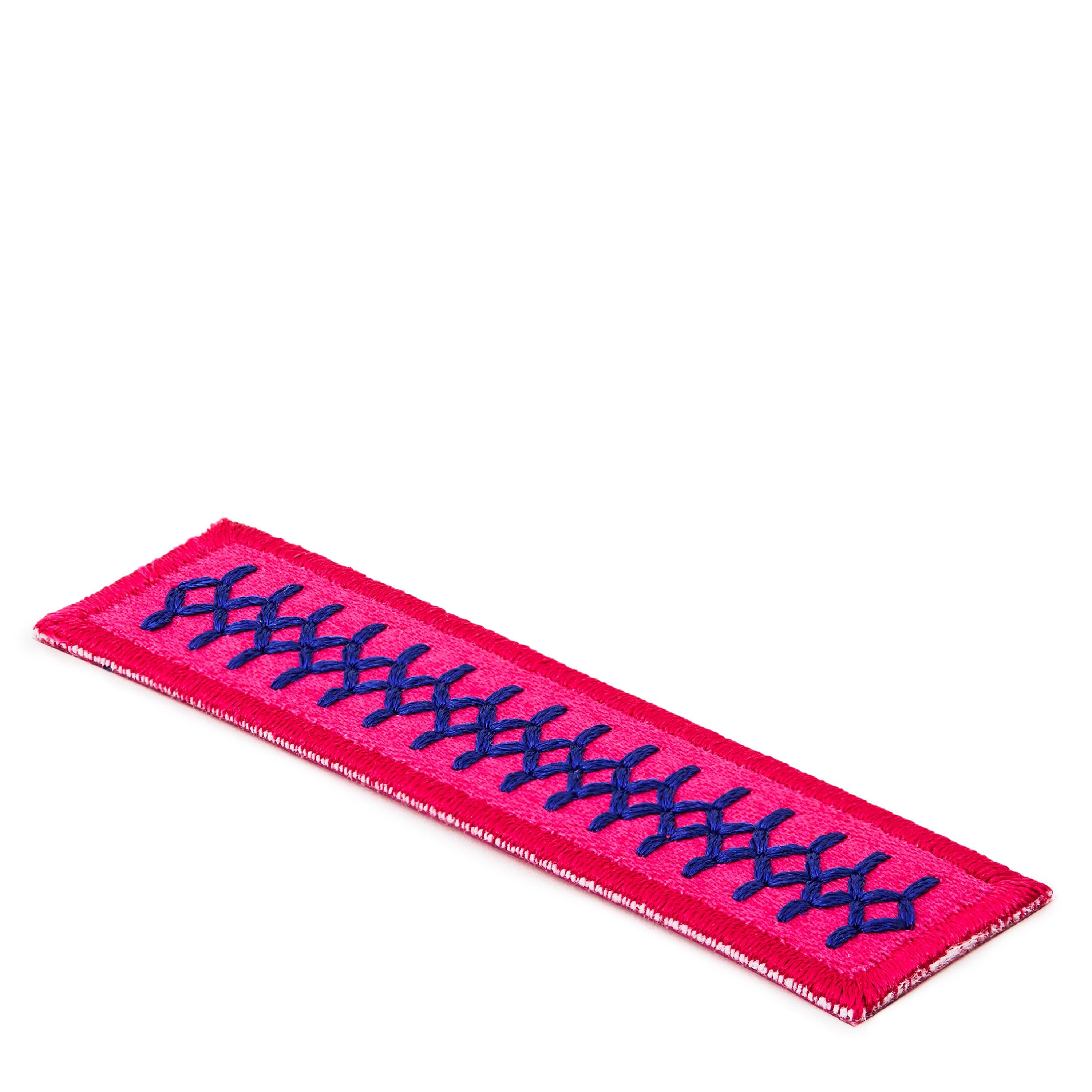 PINK - Rae Feather - Letter I zig zag sticker