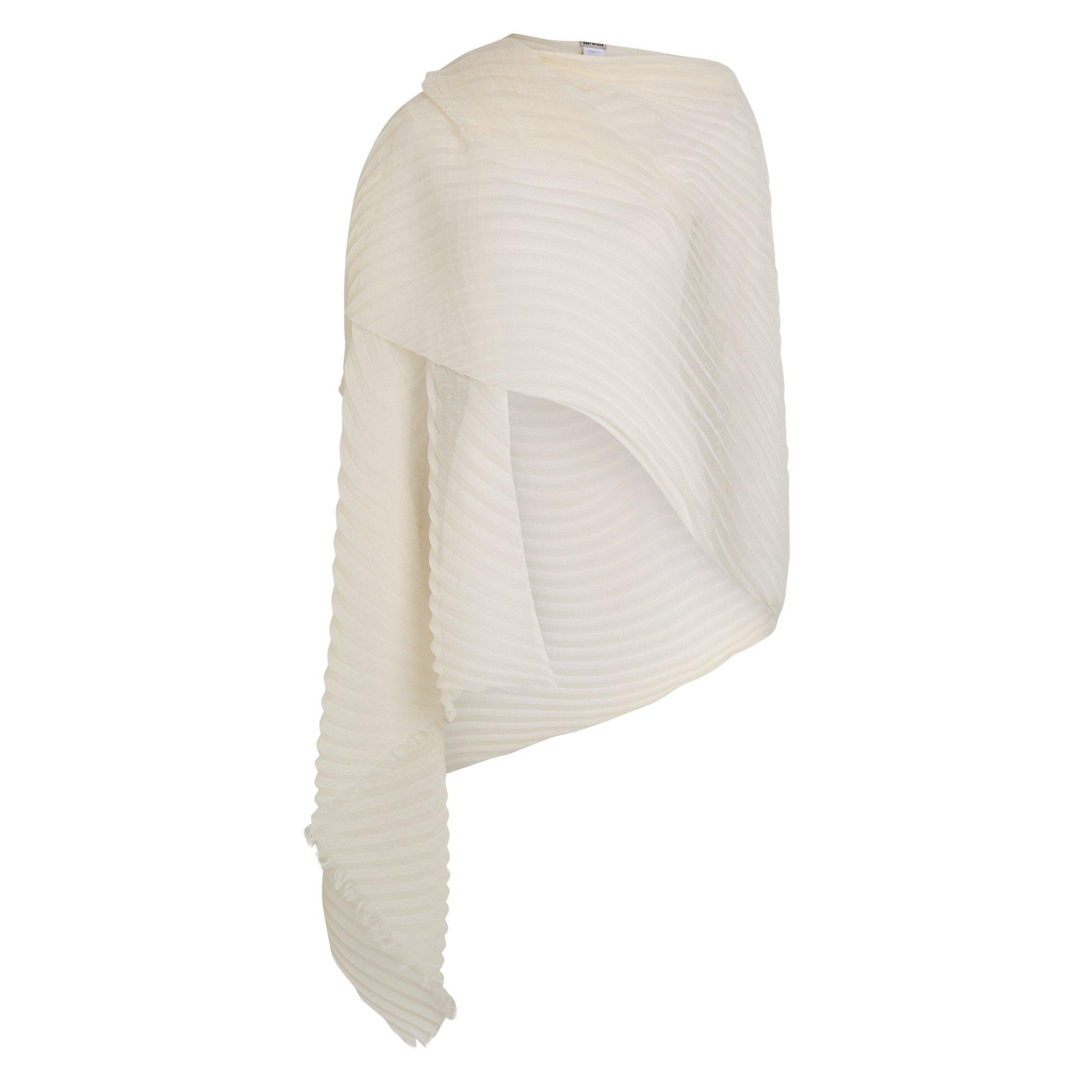 WHITE - Issey Miyake - FEATHER RAMIE PLEATS STOLE