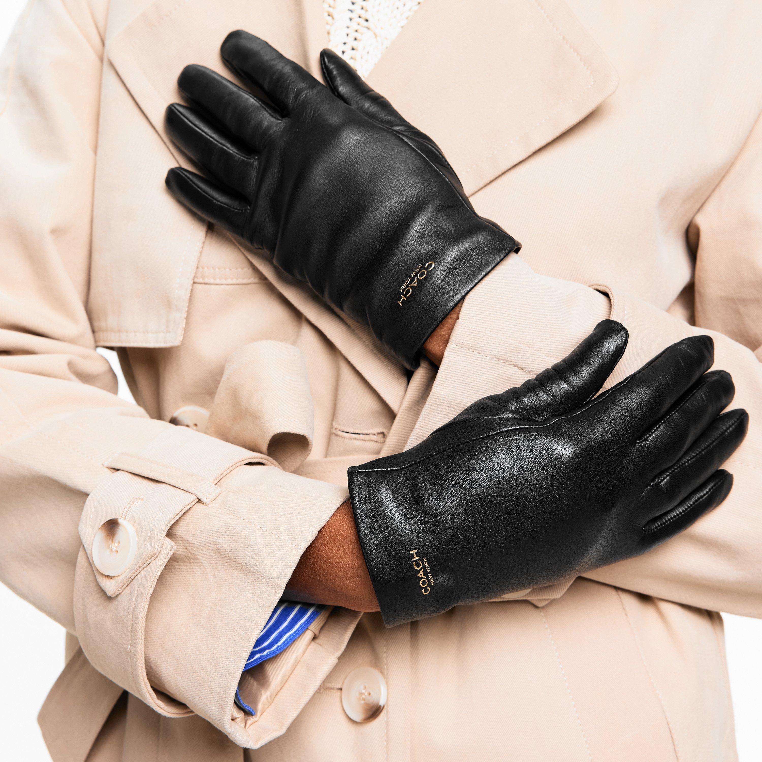 Coach COACH NEW YORK WOMENS LEATHER TECH GLOVE | Cruise Fashion