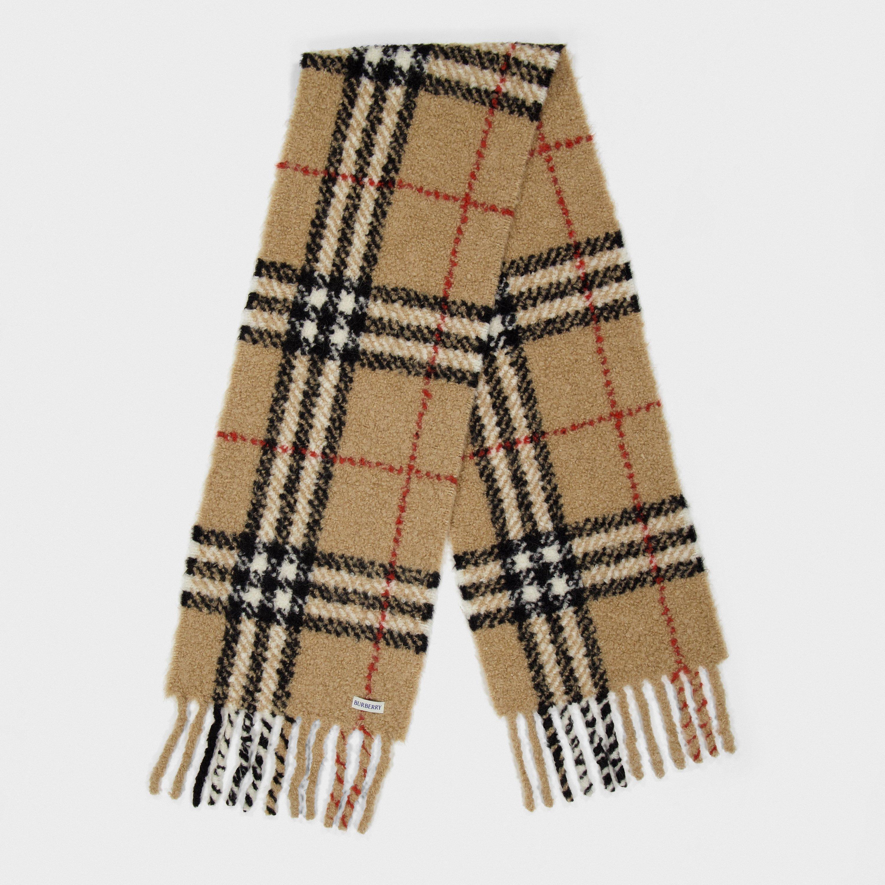 Burberry Burb Boucle Scarf Sn61