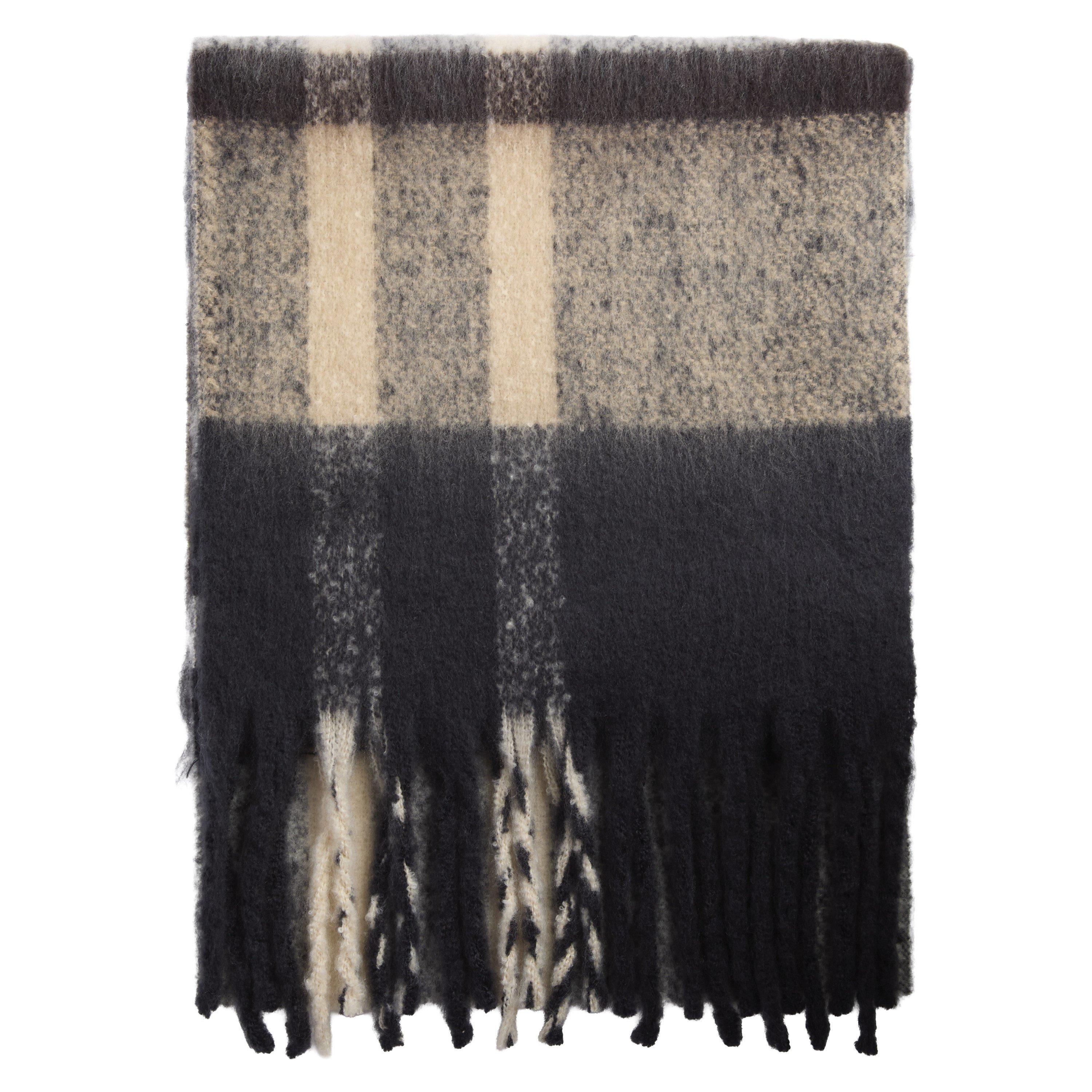 Isla Scarf