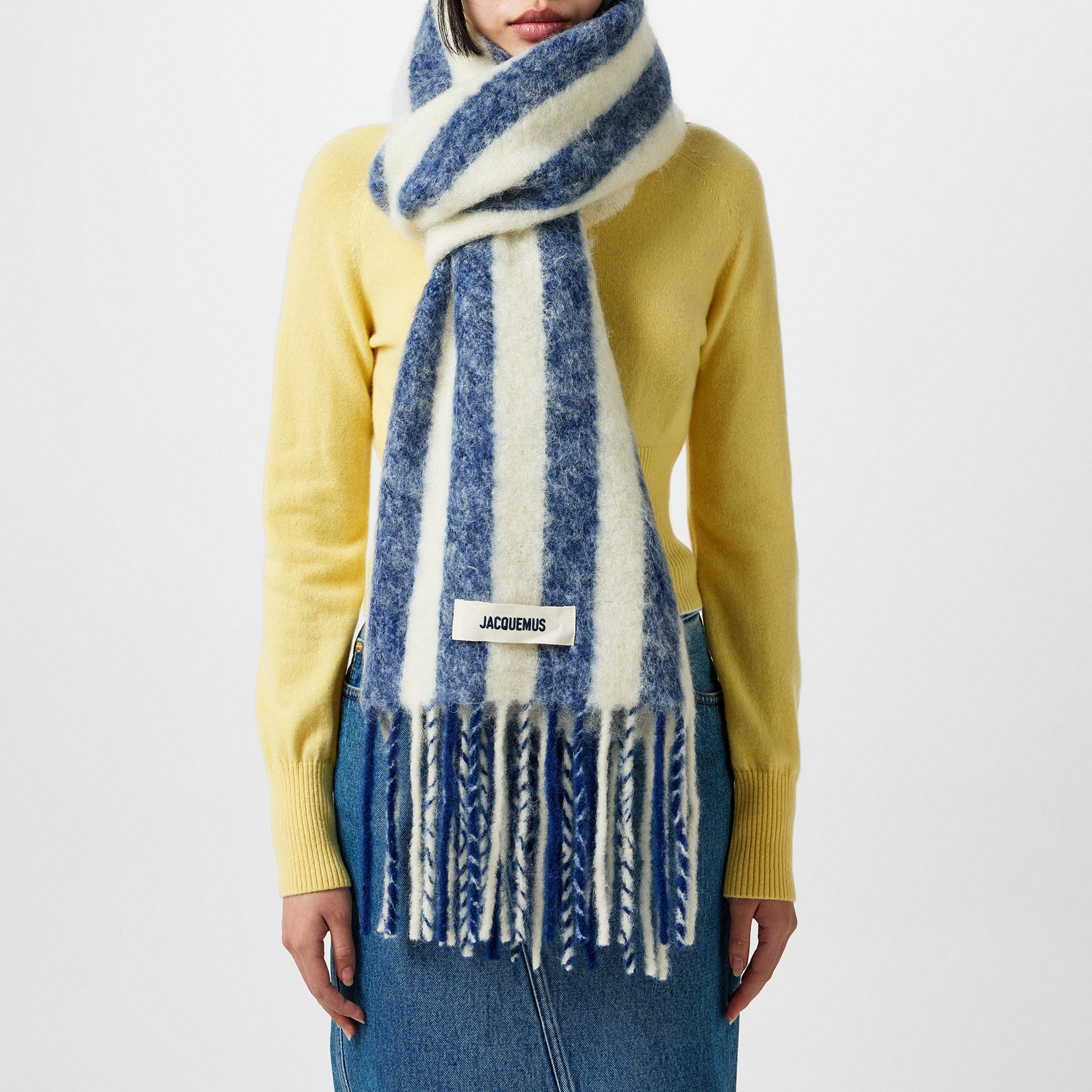 【関税＆送料込み】Jacquemus The \"Rond CarrAC\" Scarf The Rond Carré scarf by JACQUEMUS | Official website