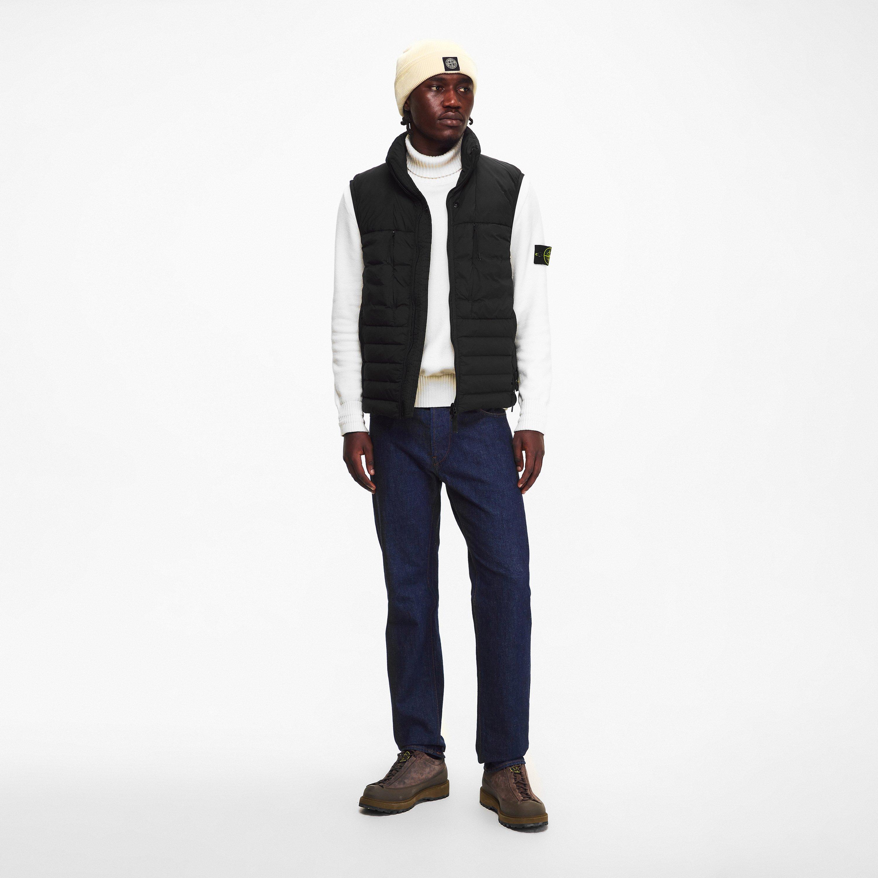 Ivory V0093 - Stone Island - Men's Patch Beanie - 5
