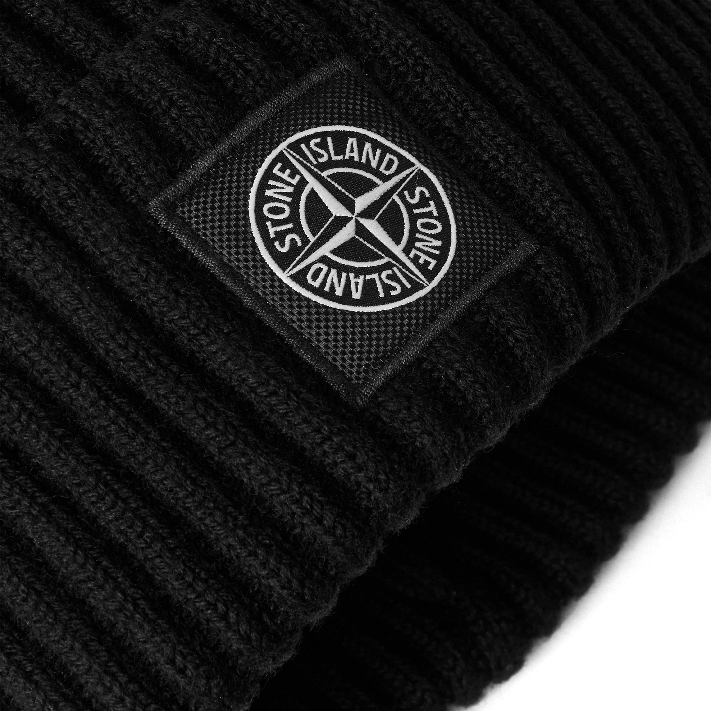 Black V0029 - Stone Island - Stone Patch Beanie Sn64 - 3