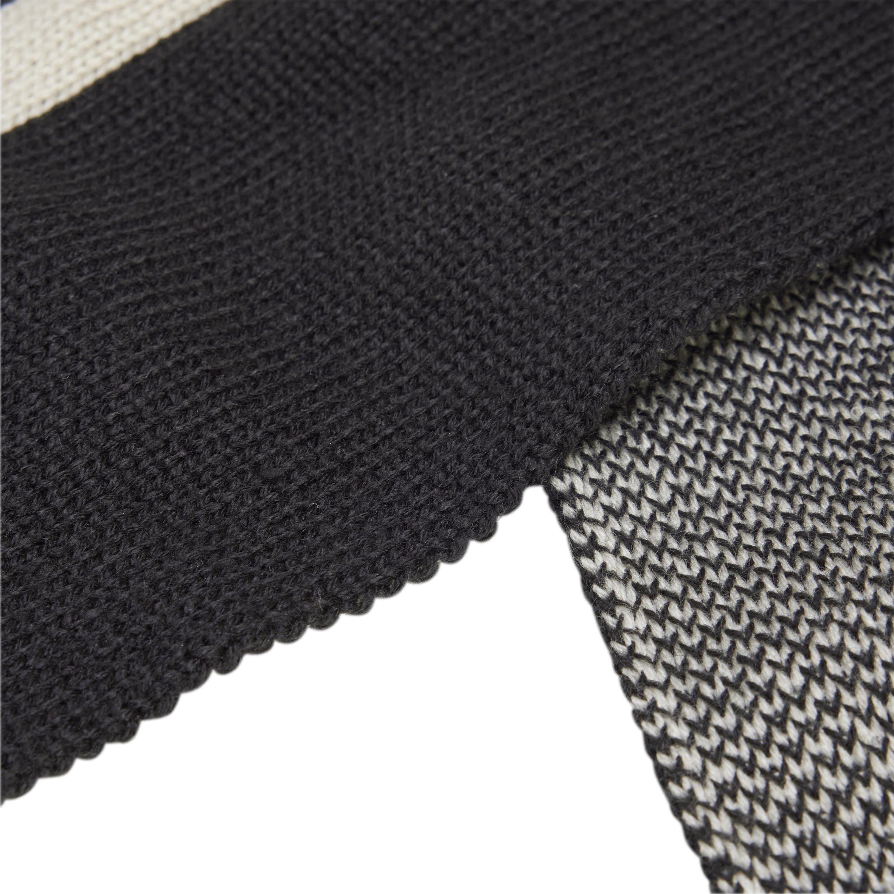 Black - Y3 - Y3 3 Stripe Srf Sn99 - 3