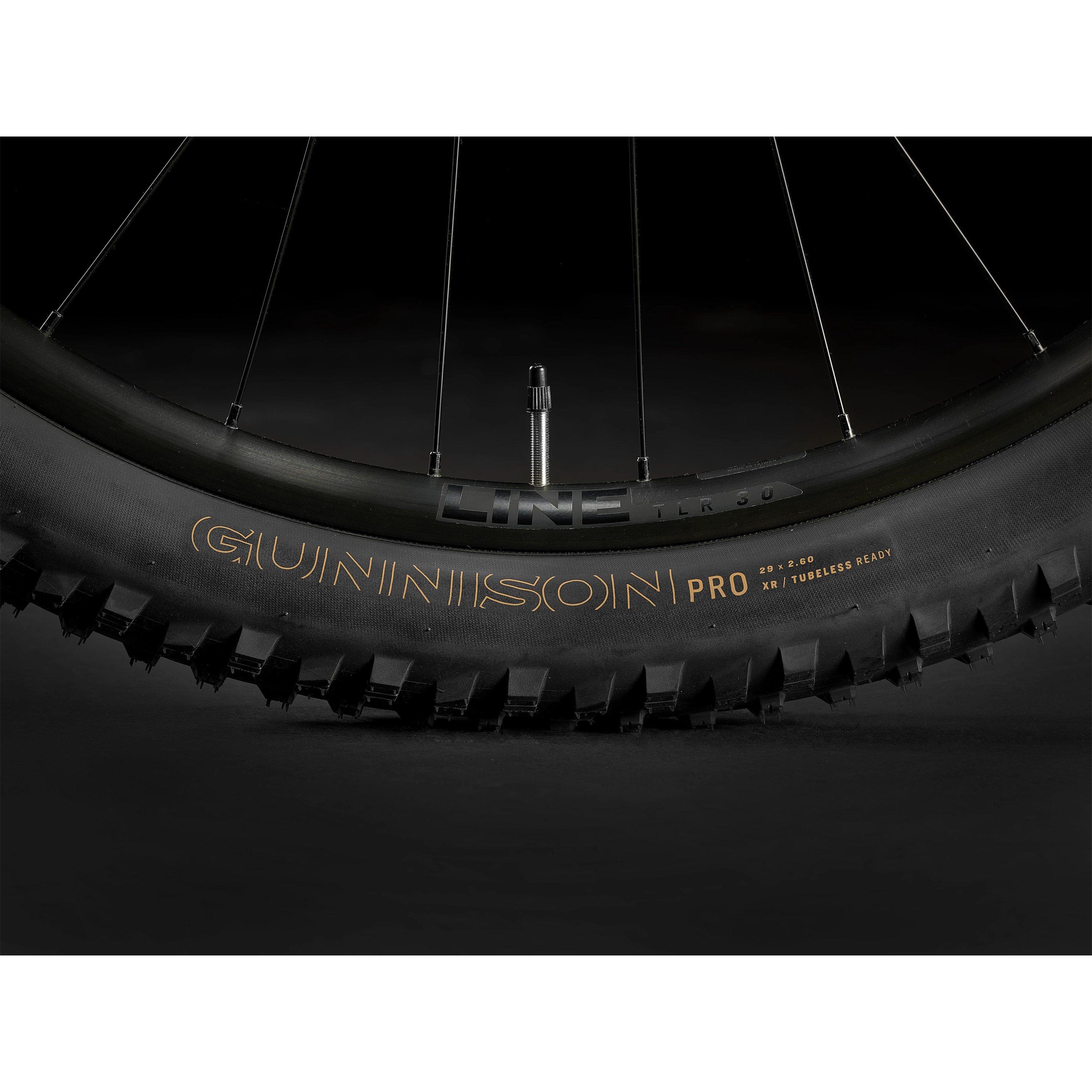 Dark Aquatic - Trek - Roscoe 7 Mountain Bike - 6