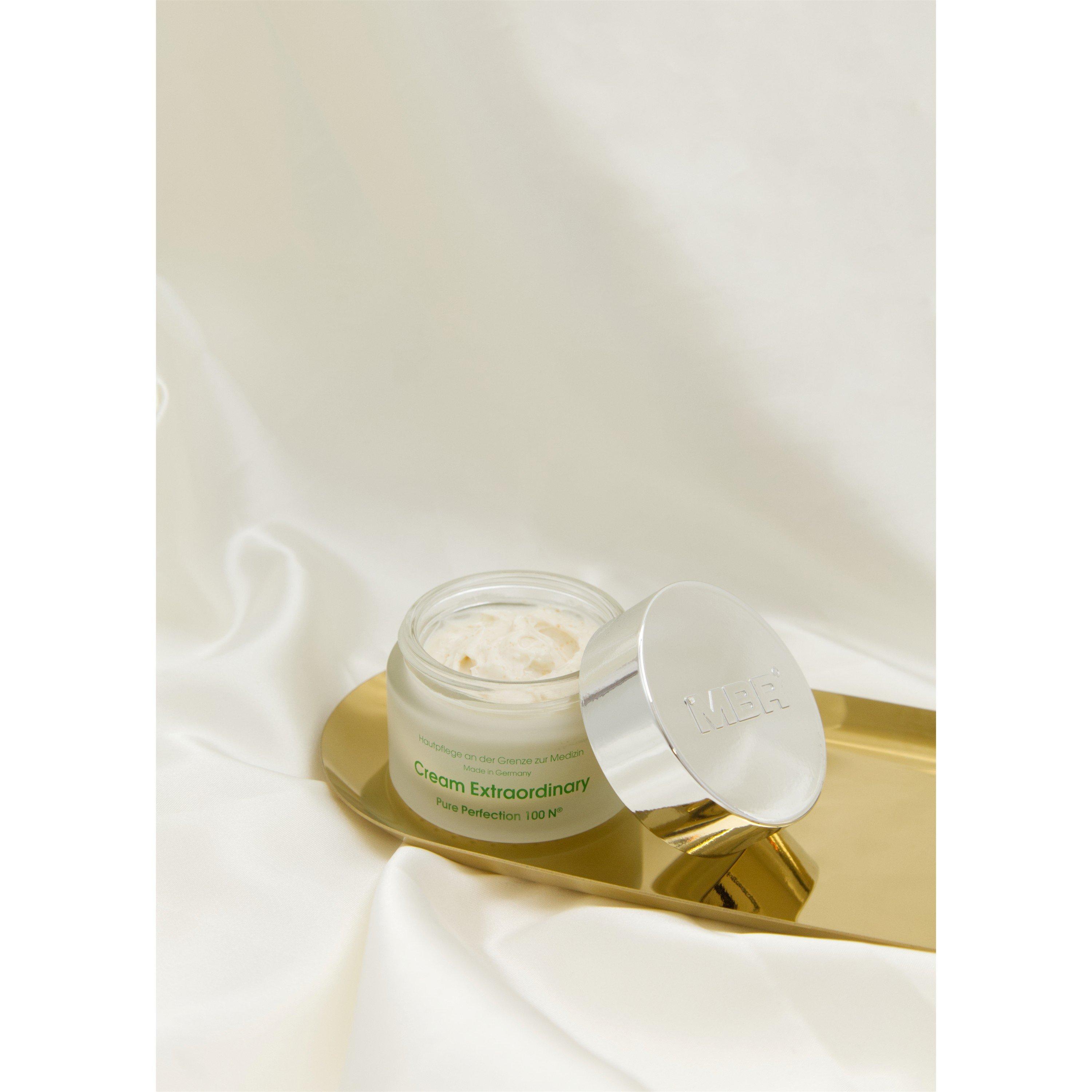 Not Applicable - MBR - VG26 Cream Extraordinary - 5