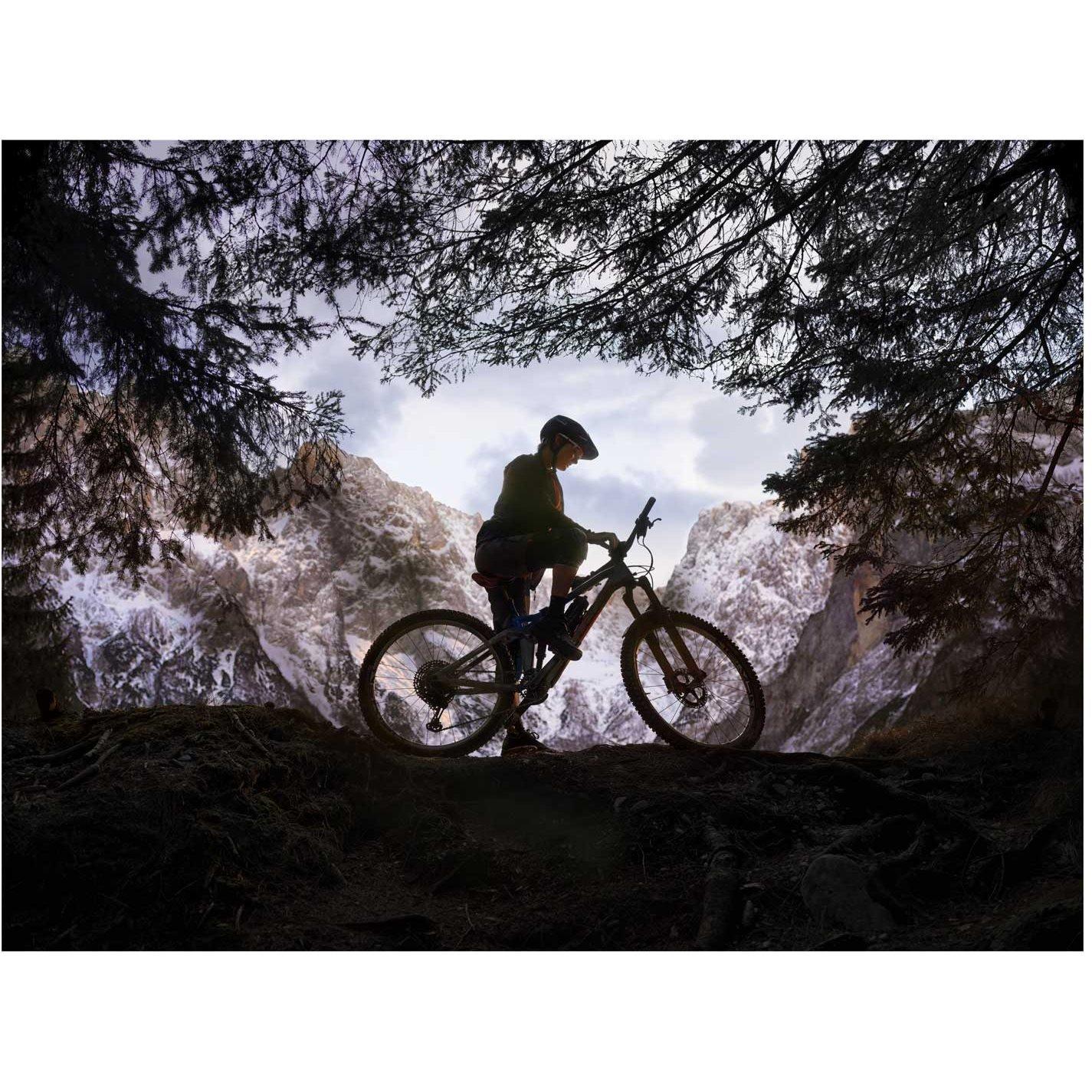 Black - Garmin - Edge 1030 Plus - 6