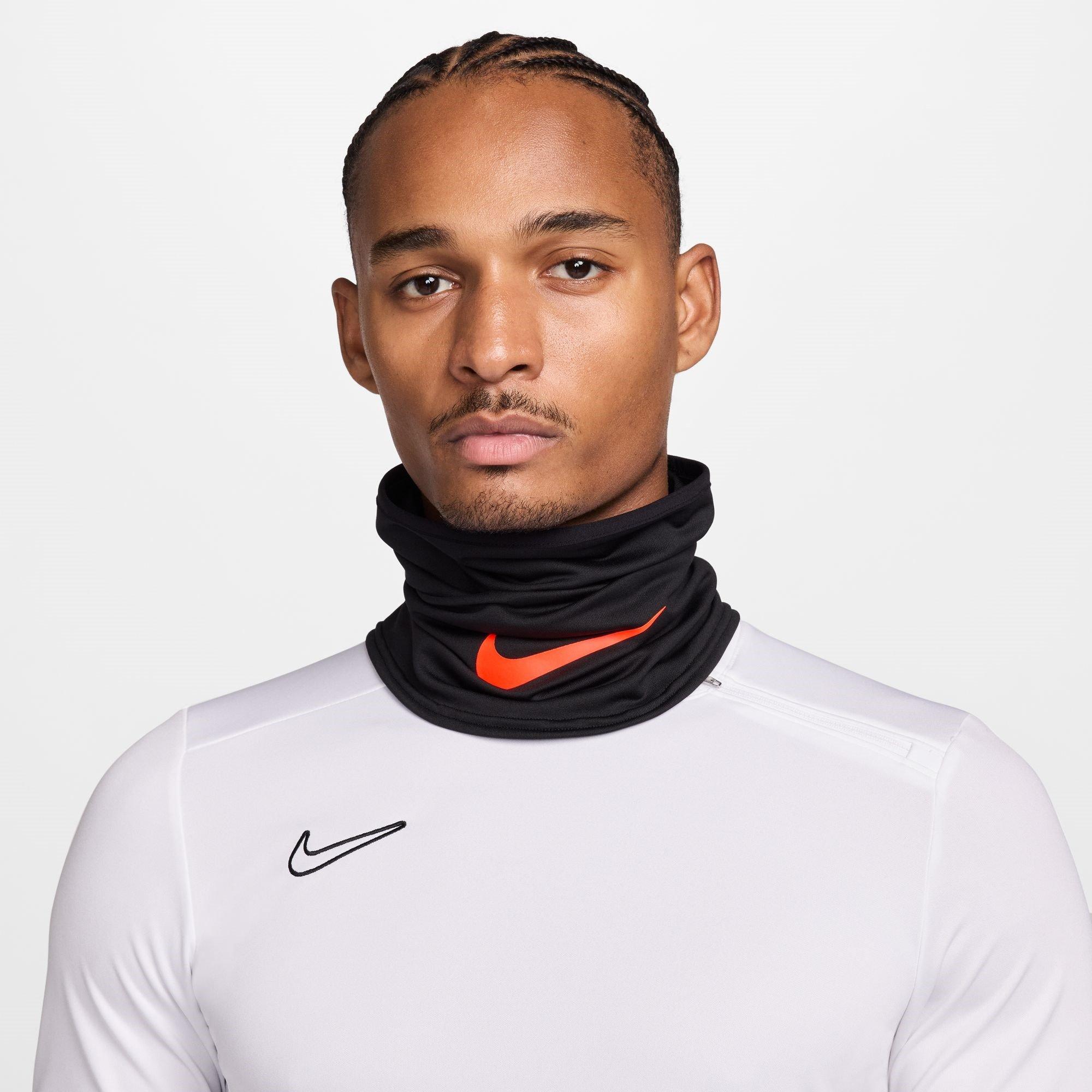 Preto/Carmesim - Nike - Acdmy Neckwrmr 62 - 2