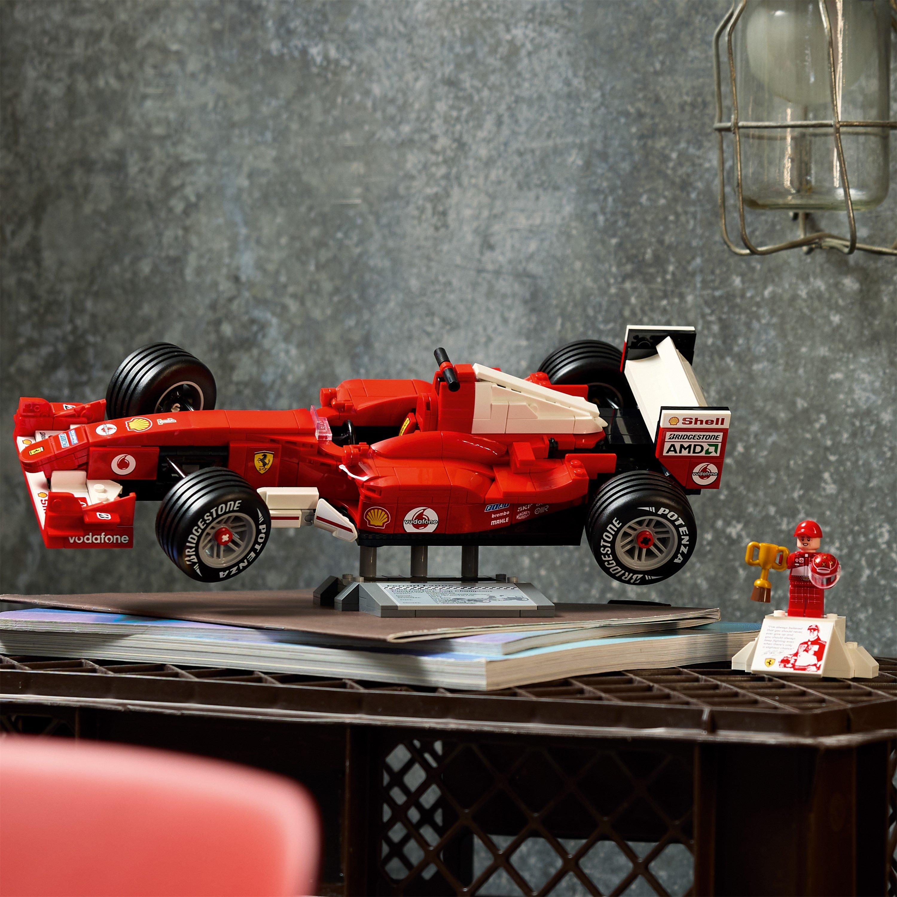 Formula 1 - LEGO - Icons Ferrari F2004 & Michael Schumacher Model Car 11375 - 2
