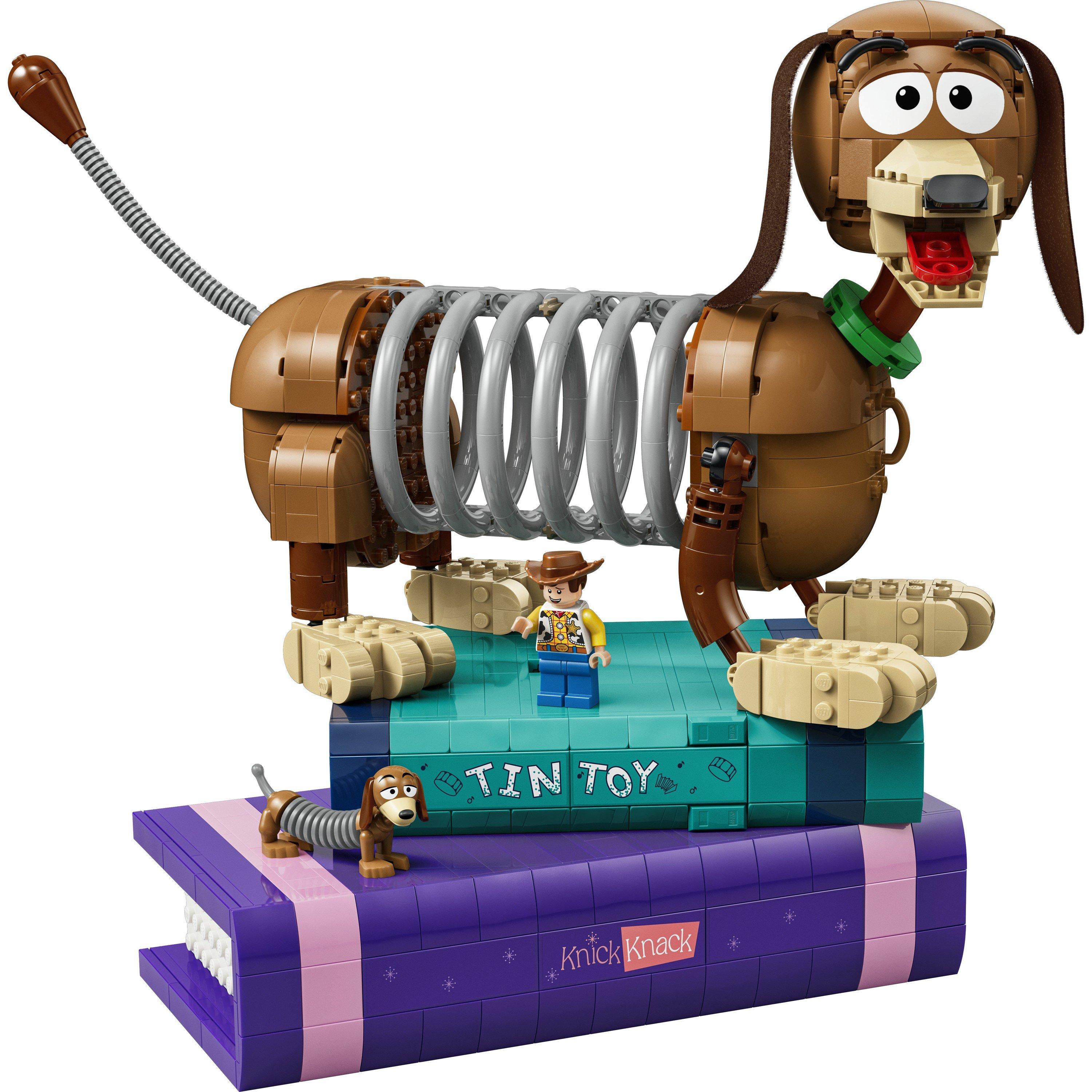 Slinky Dog - LEGO - Disney and Pixar Toy Story Slinky Dog Bookends 43301 - 12