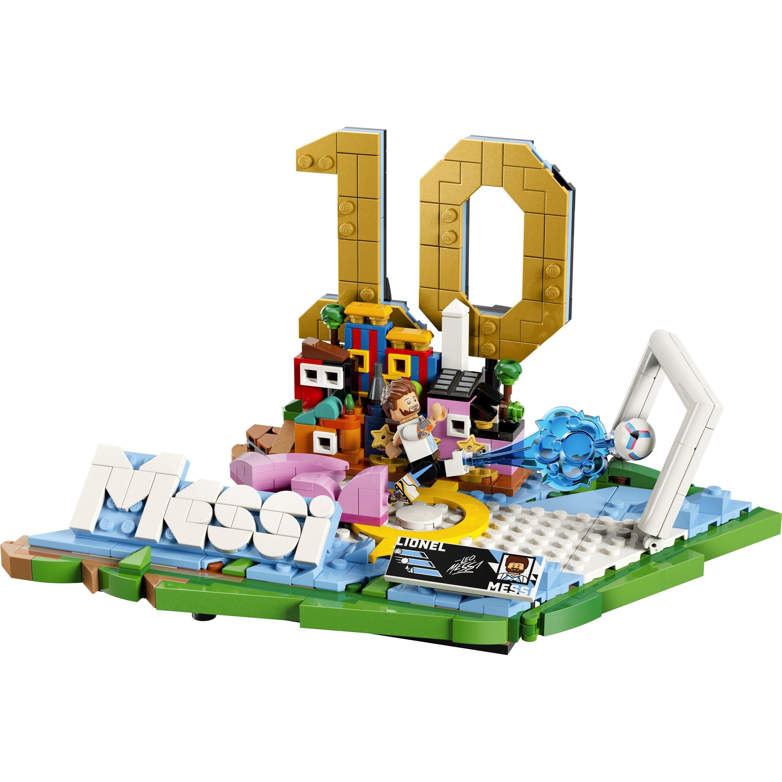 Messi - LEGO - LEGO Editions Lionel Messi – Soccer Highlights - Building Set for Boys & Girls Ages 10+ - 43011 - 2