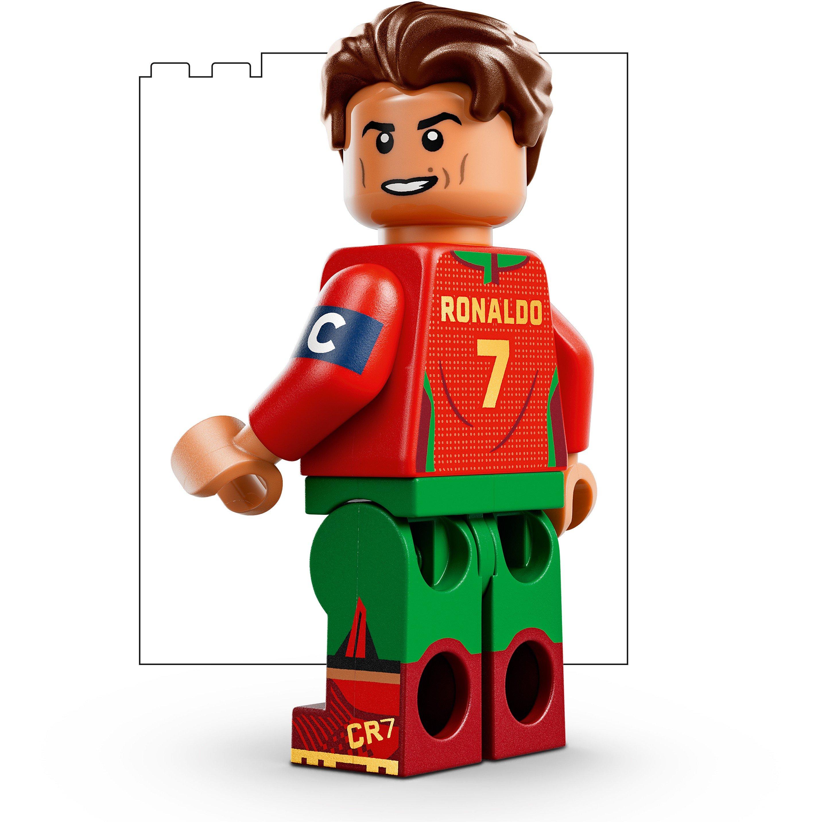 Ronaldo - LEGO - LEGO Editions Cristiano Ronaldo – Soccer Highlights - Building Set for Boys & Girls Ages 10+ - 430 - 6