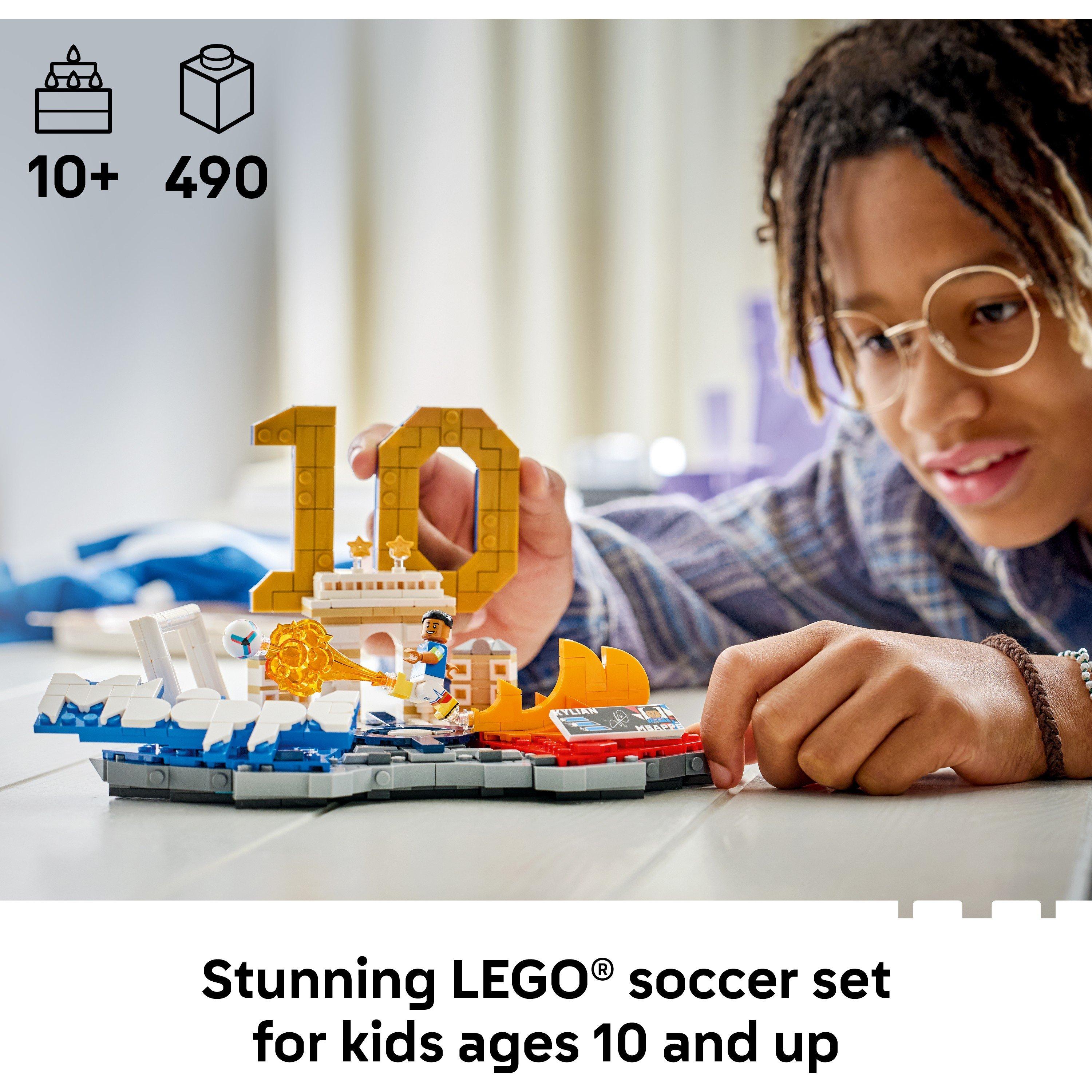 Mbappe - LEGO - LEGO Editions Kylian Mbappe – Soccer Highlights - Building Set for Boys & Girls Ages 10+ - 43013 - 3