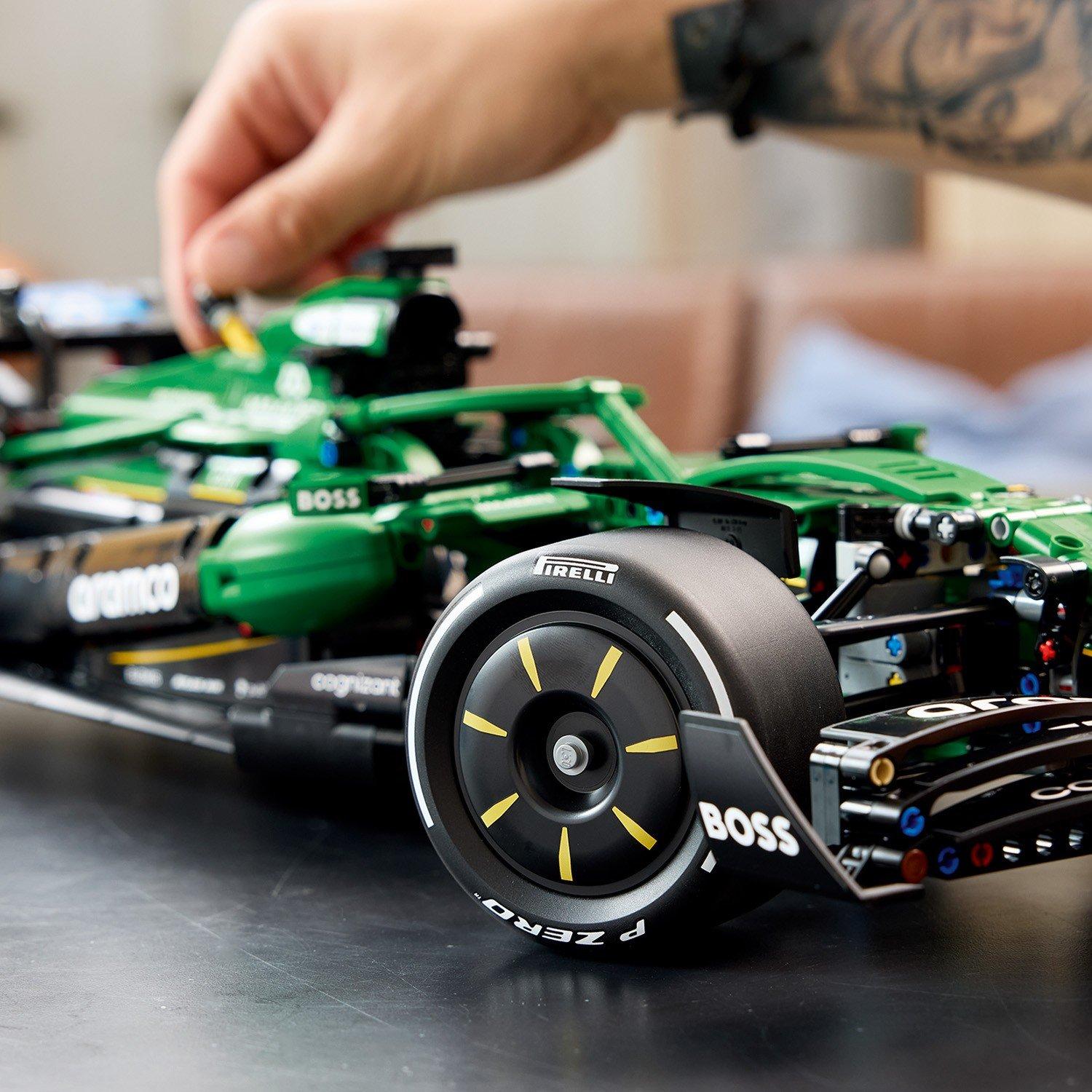 F1 AMR25 - LEGO - LEGO 42240 TECHNIC 63 - 12