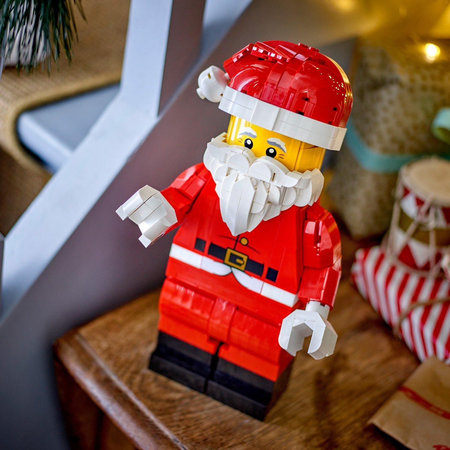 Santa Minifig - LEGO - LEGO 40820 Up-Scaled S 64 - 11