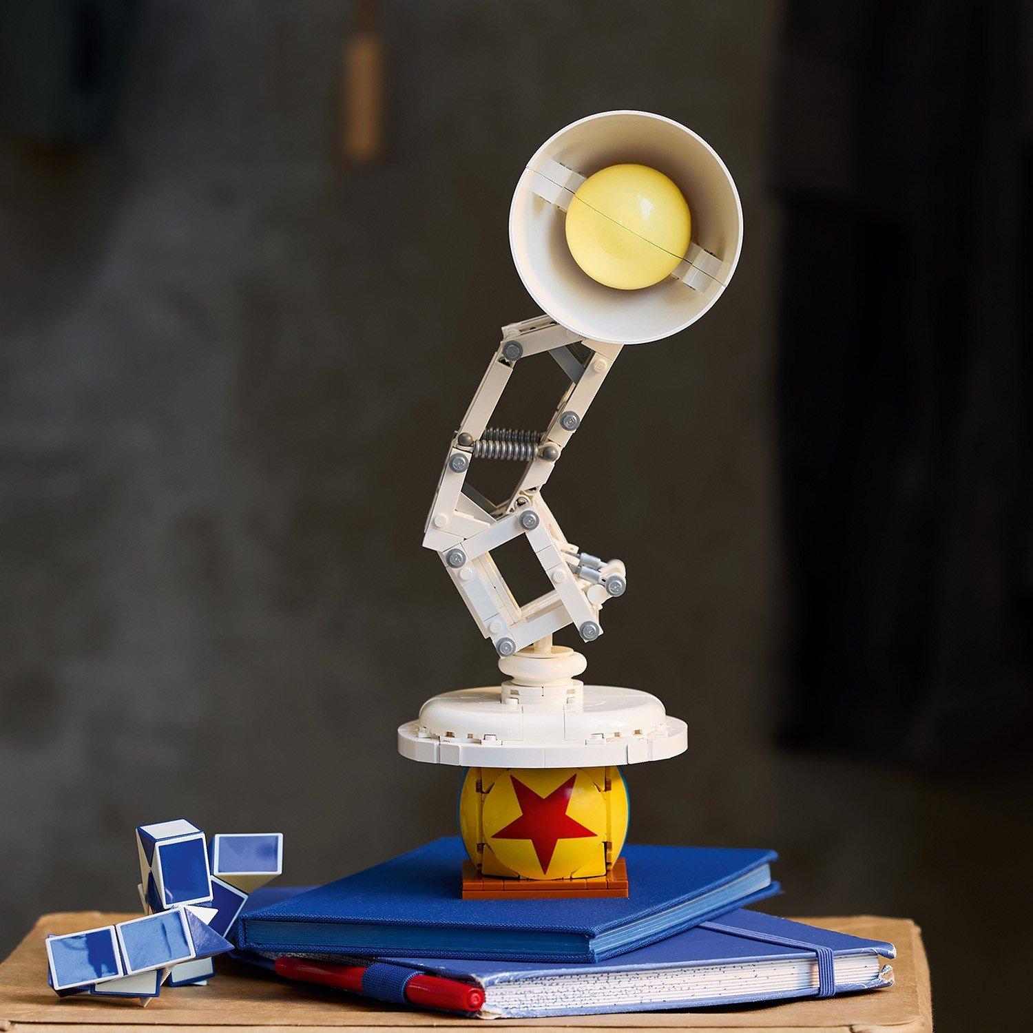 Por determinar - LEGO - LEGO® Ideas  Disney Pixar Luxo Jr. Buildable Display Model 21357 - 12