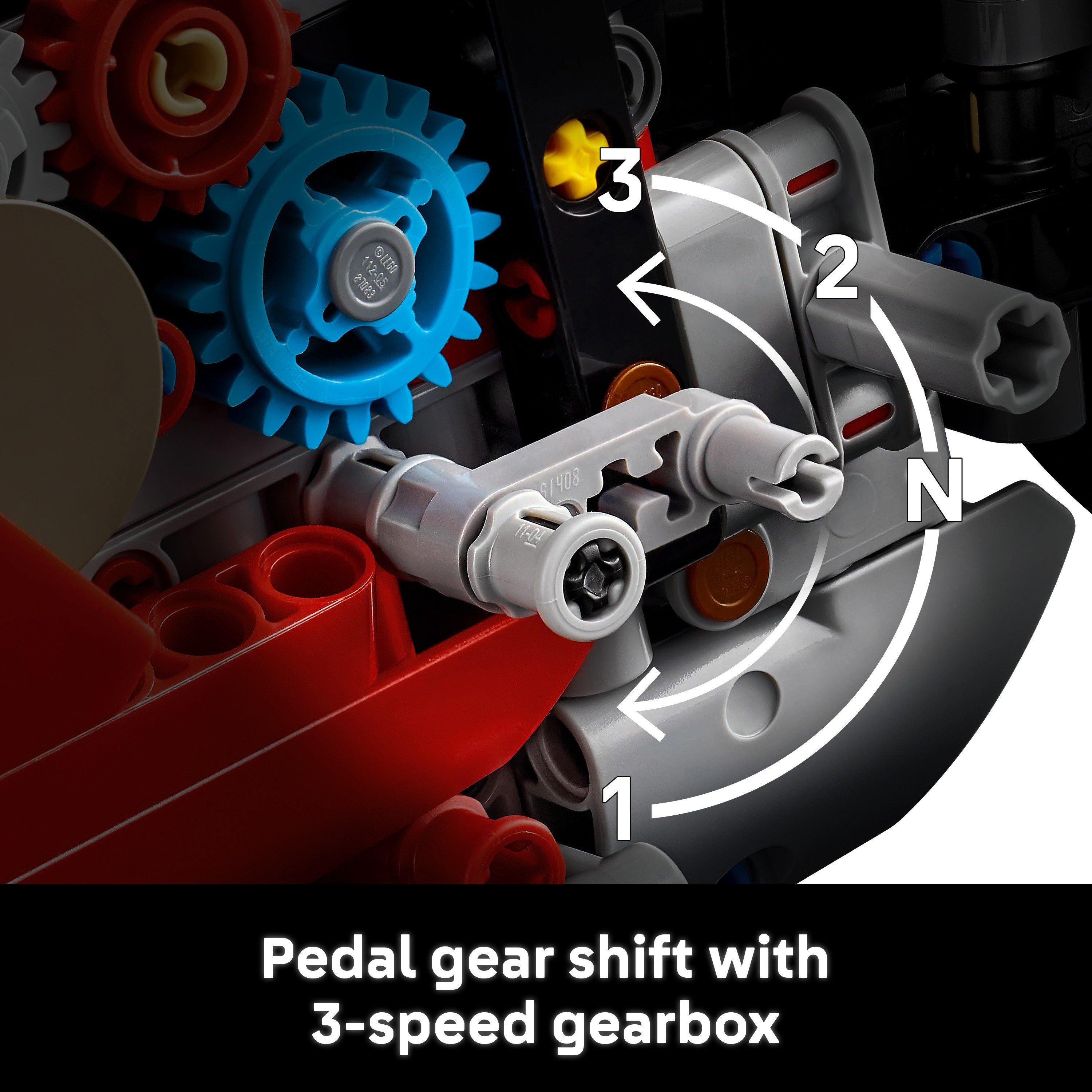 Technic - LEGO - Technic 42202 Ducati Panigale V4 S Motorcycle - 5