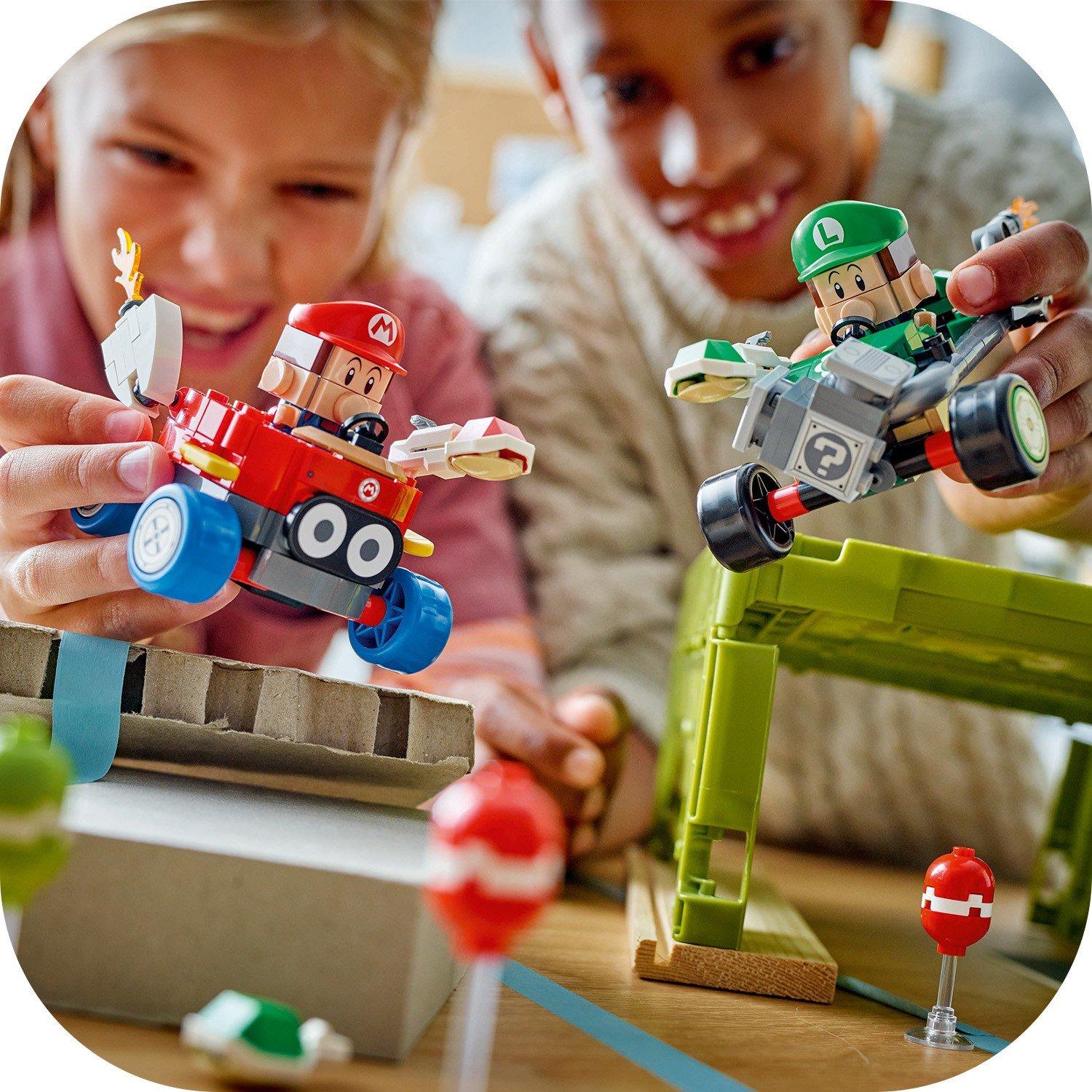 Super Mario - LEGO - Super Mario: Mario Kart – Baby Mario vs. Baby Luigi 72034 - 12