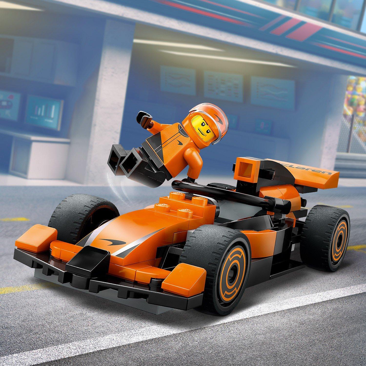 City Alicia - LEGO - City F1 Driver with McLaren Race Car Toy 60442 - 11