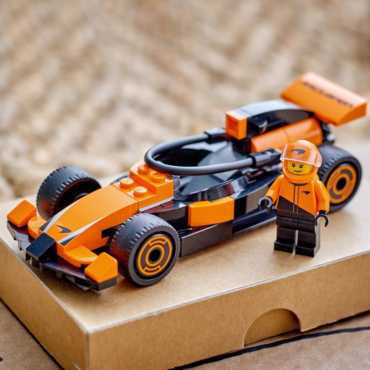 City Alicia - LEGO - City F1 Driver with McLaren Race Car Toy 60442 - 12