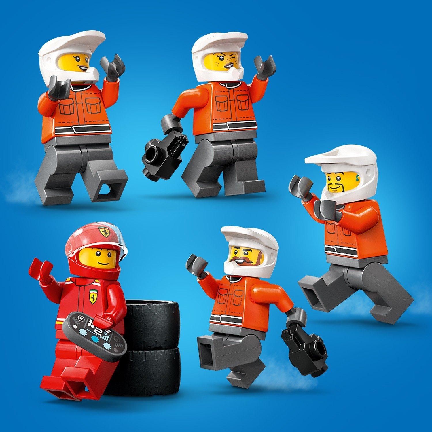 City Alicia - LEGO - City F1 Pit Stop & Pit Crew with Ferrari Car 60443 - 13
